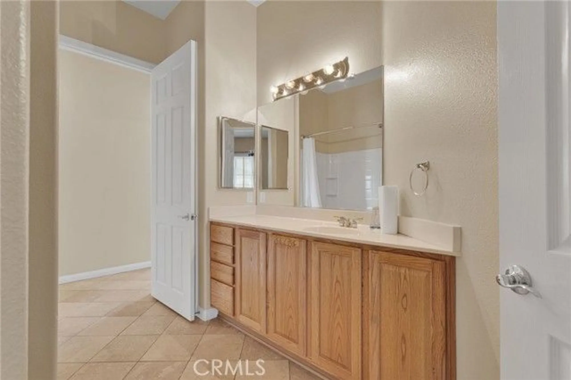 Property Slideshow image 13 of 26 | 11147 avonlea rd, Apple Valley, CA, 92308