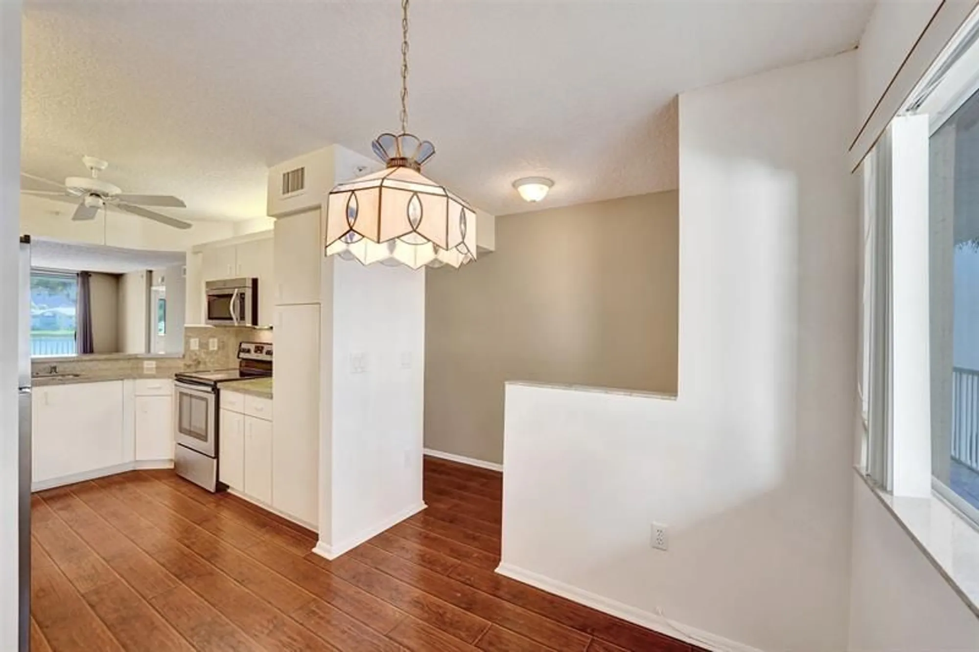Property Slideshow image 7 of 69 | 9563 weldon cir apt d212, Fort Lauderdale, FL, 33321