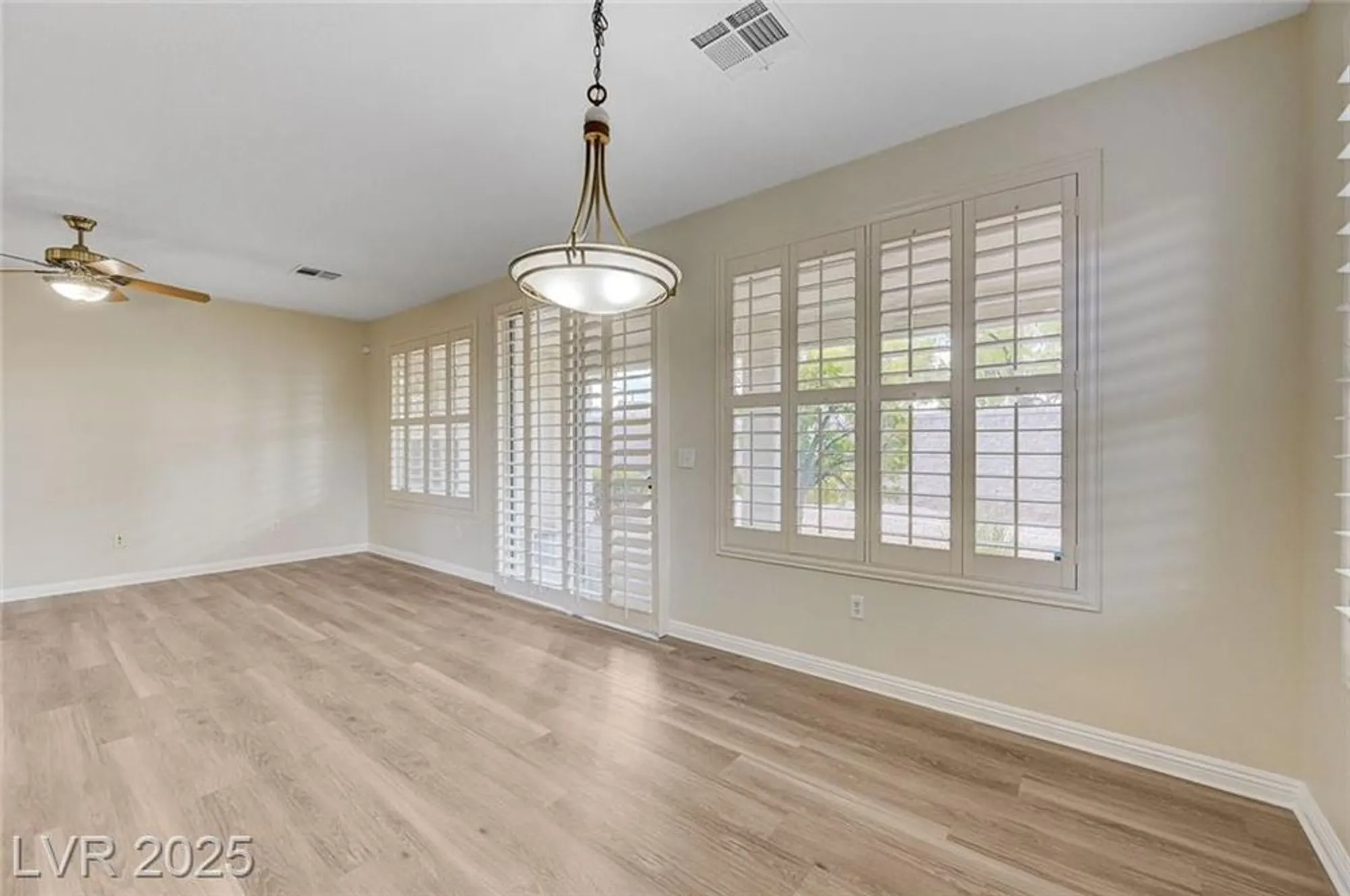 Property Slideshow image 13 of 60 | 10494 melodia magico ave, Las Vegas, NV, 89135