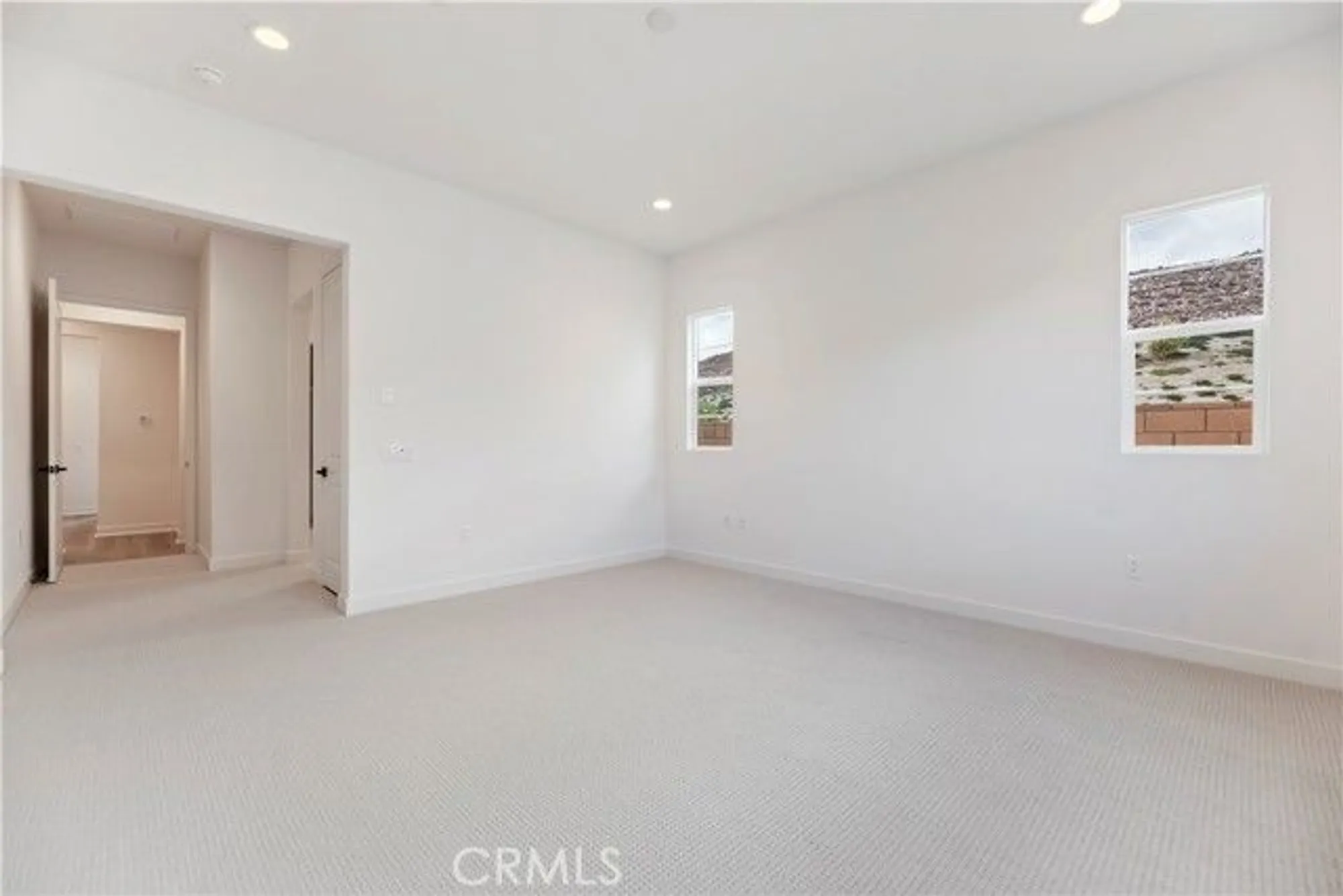 Property Slideshow image 6 of 22 | 28908 verdure ct, Santa Clarita, CA, 91350