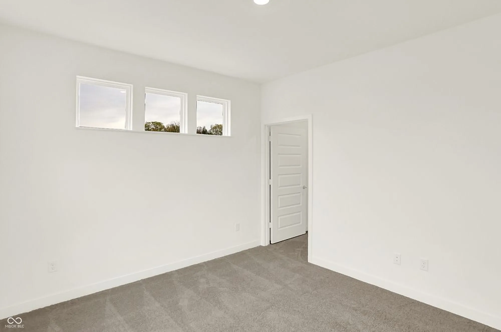 Property Slideshow image 32 of 40 | 5357 nettleton way, Avon, IN, 46123