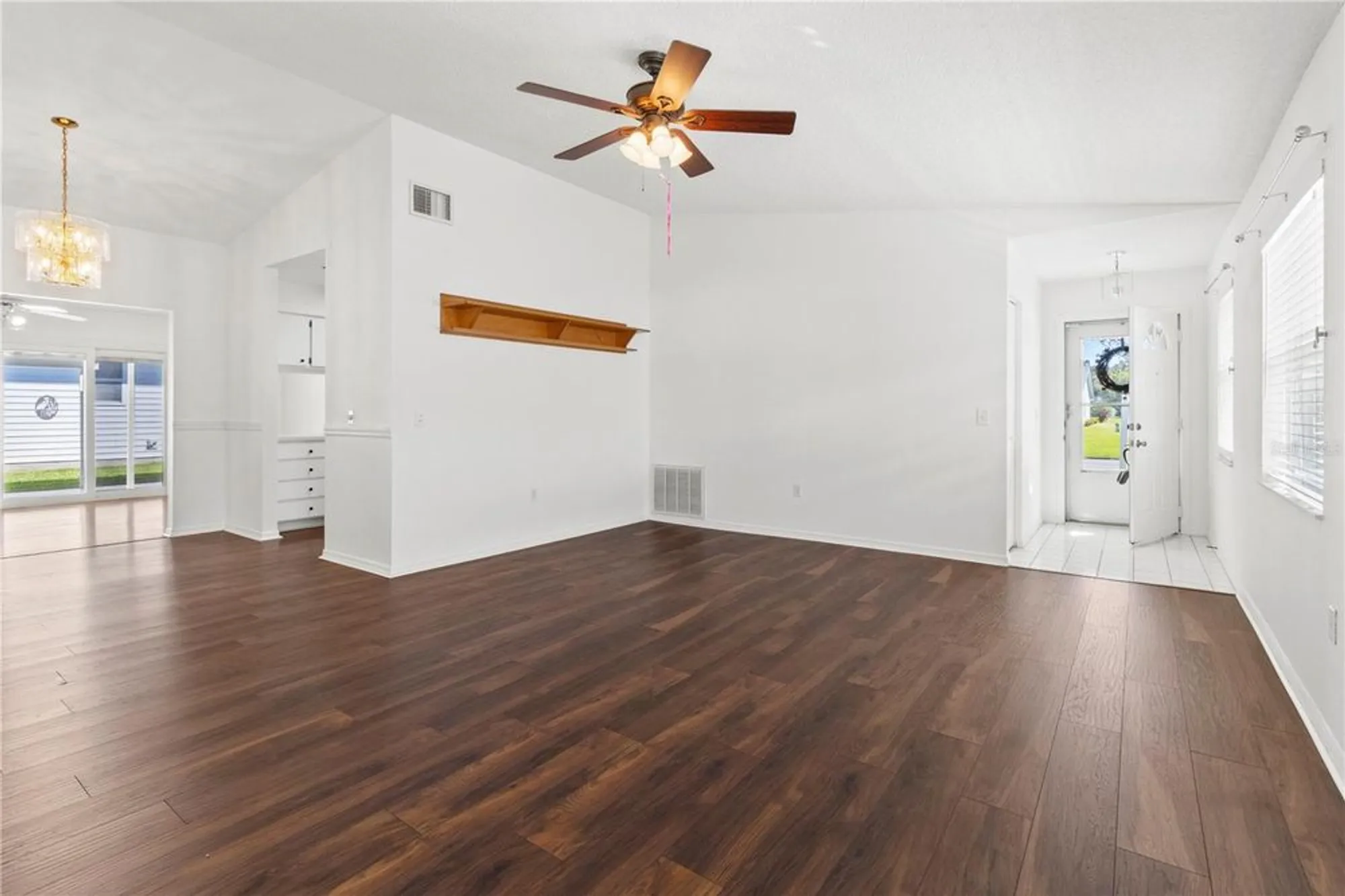 Property Slideshow image 6 of 46 | 1618 birchwood loop, Lakeland, FL, 33811