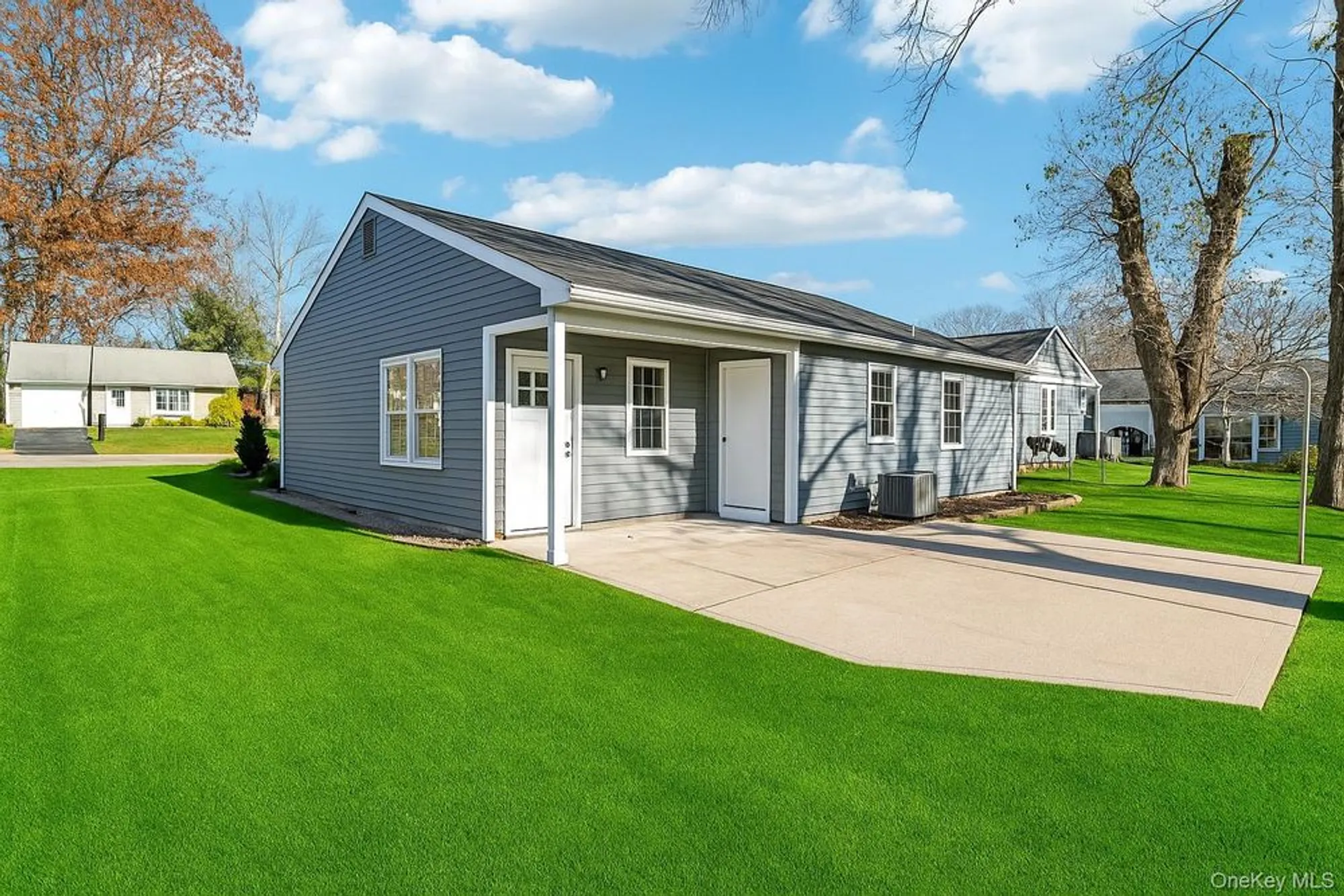 Property Slideshow image 24 of 26 | 195 canterbury dr, Ridge, NY, 11961