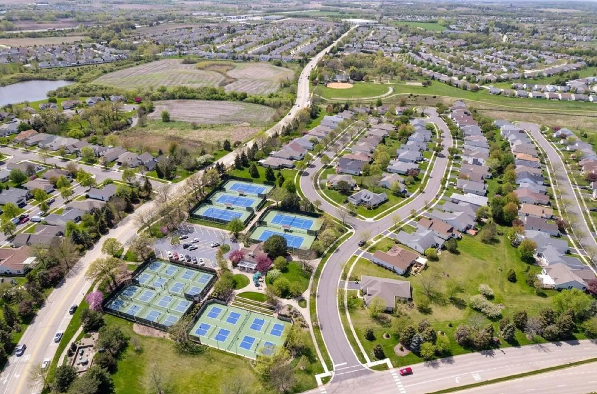 Property Slideshow image 27 of 33 | 12963 penefield ln, Huntley, IL, 60142