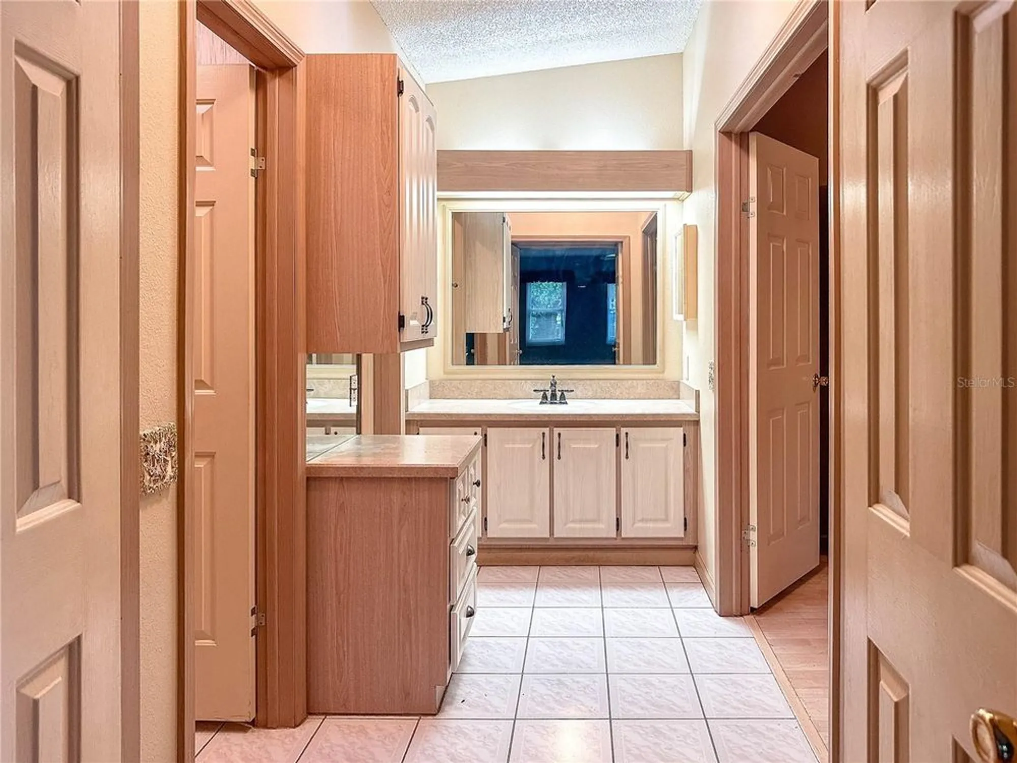 Property Slideshow image 22 of 58 | 1204 maria ct, Lady Lake, FL, 32159