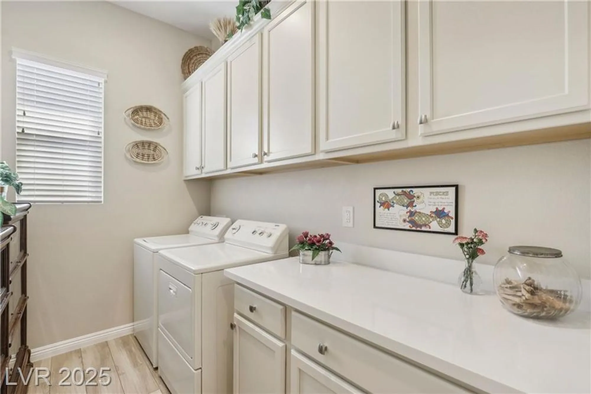 Property Slideshow image 34 of 87 | 10057 regency canyon way, Las Vegas, NV, 89148