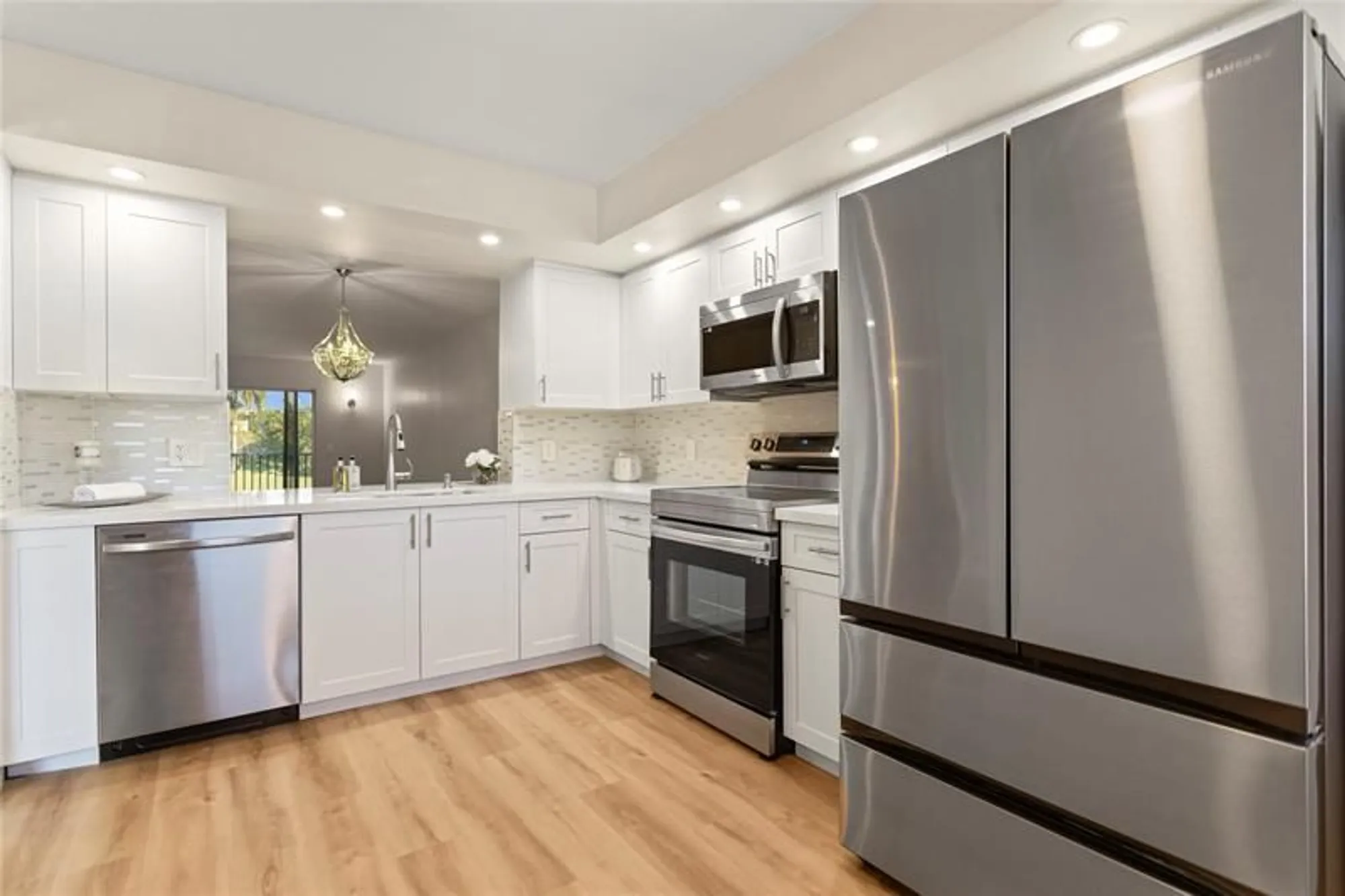 Property Slideshow image 4 of 50 | 1501 sw 131st way p211, Pembroke Pines, FL, 33027