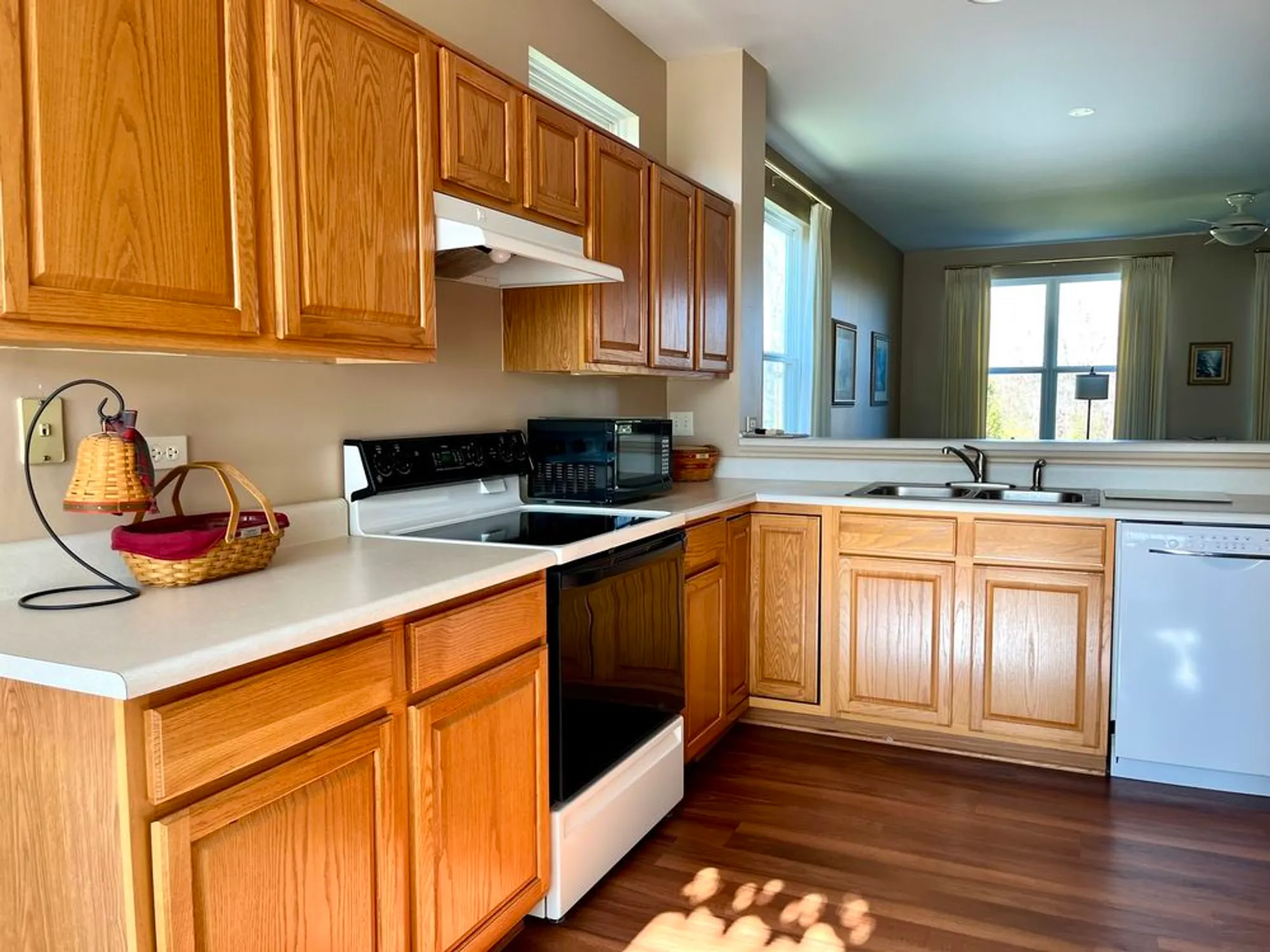 Property Slideshow image 13 of 36 | 12620 oak grove dr, Huntley, IL, 60142