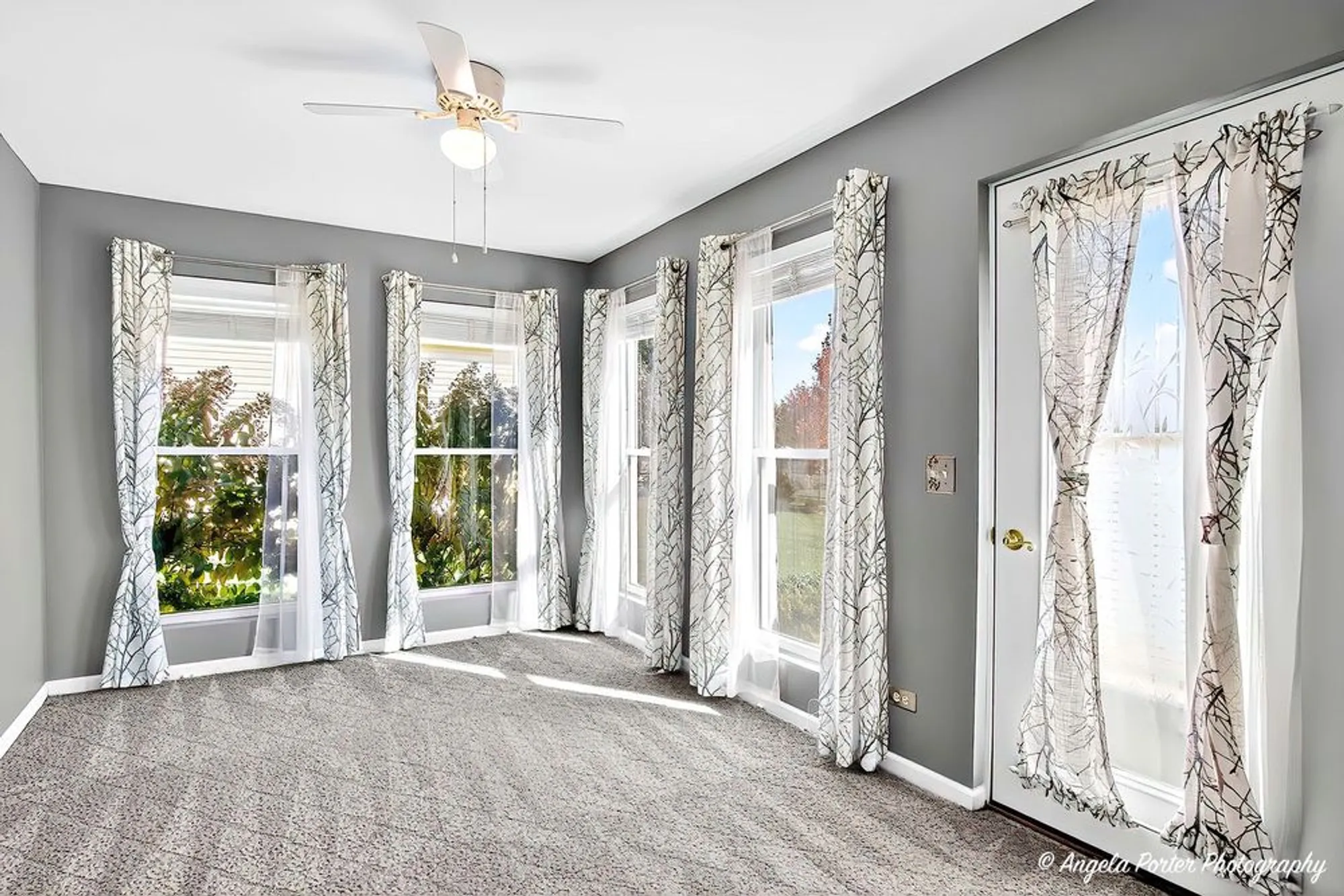 Property Slideshow image 17 of 29 | 806 madison ave, Mchenry, IL, 60050