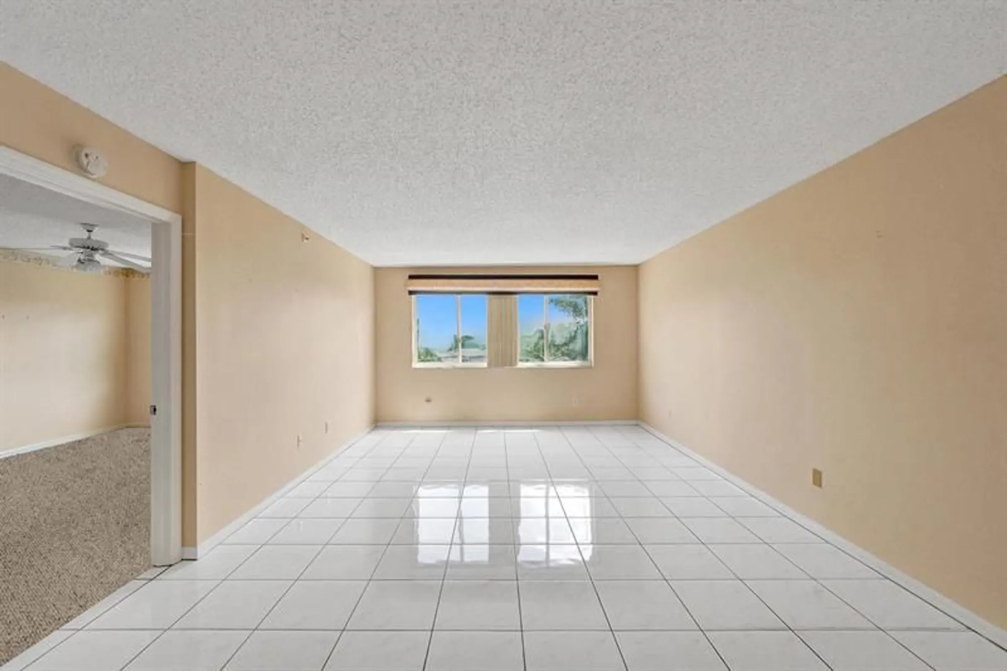 Property Slideshow image 6 of 61 | 9587 weldon cir apt b312, Fort Lauderdale, FL, 33321
