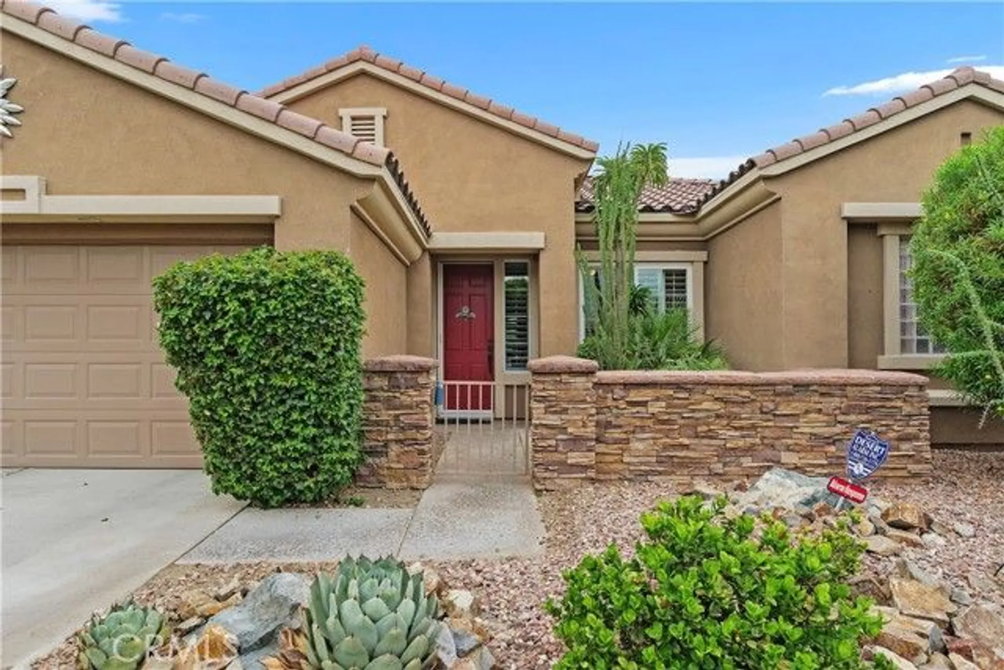 Property Slideshow image 4 of 37 | 80576 hoylake dr, Indio, CA, 92201