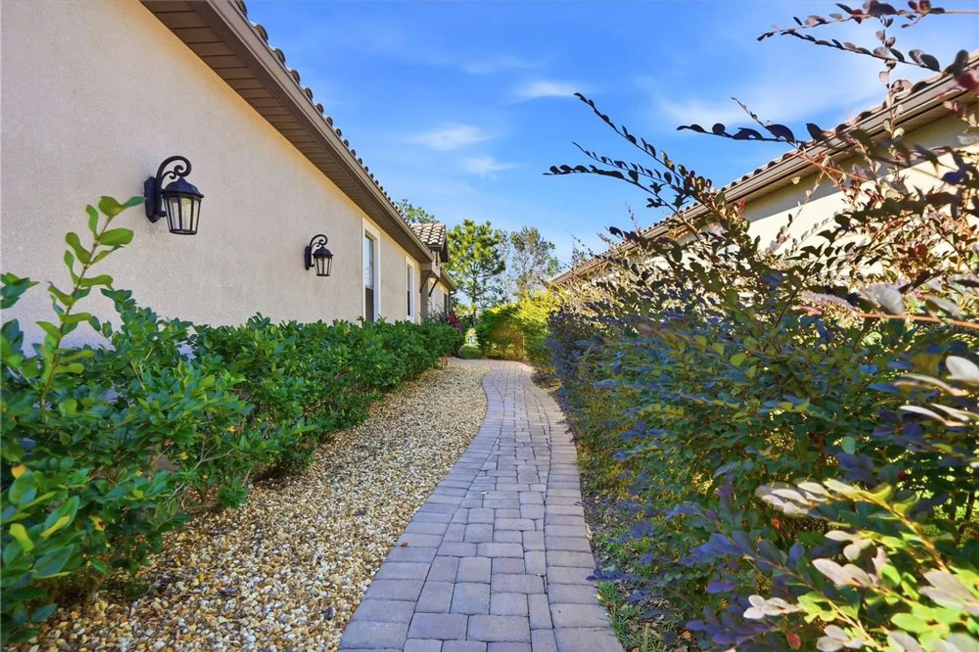 Property Slideshow image 5 of 70 | 20112 sorano hill pl, Tampa, FL, 33647