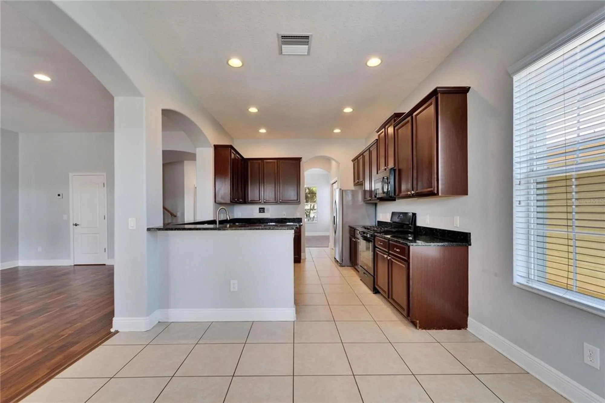 Property Slideshow image 33 of 100 | 410 manns harbor dr, Apollo Beach, FL, 33572