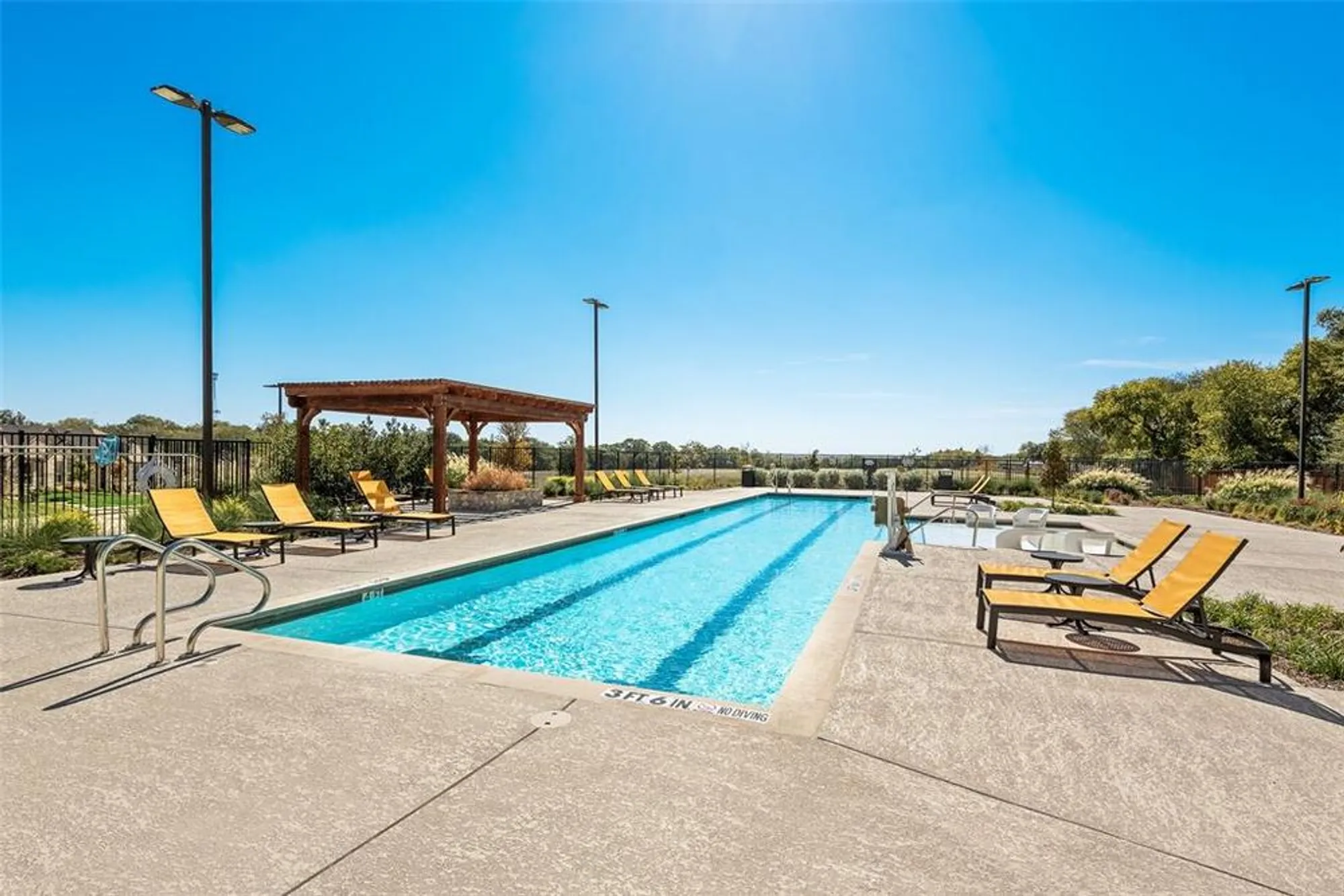 Property Slideshow image 30 of 32 | 2817 livestock dr, Midlothian, TX, 76065