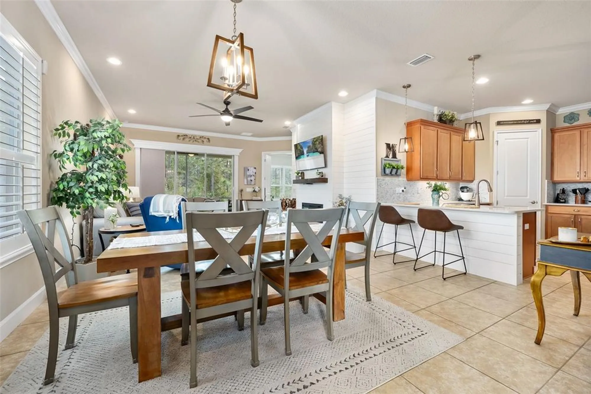 Property Slideshow image 11 of 65 | 820 aldenham ln, Ormond Beach, FL, 32174