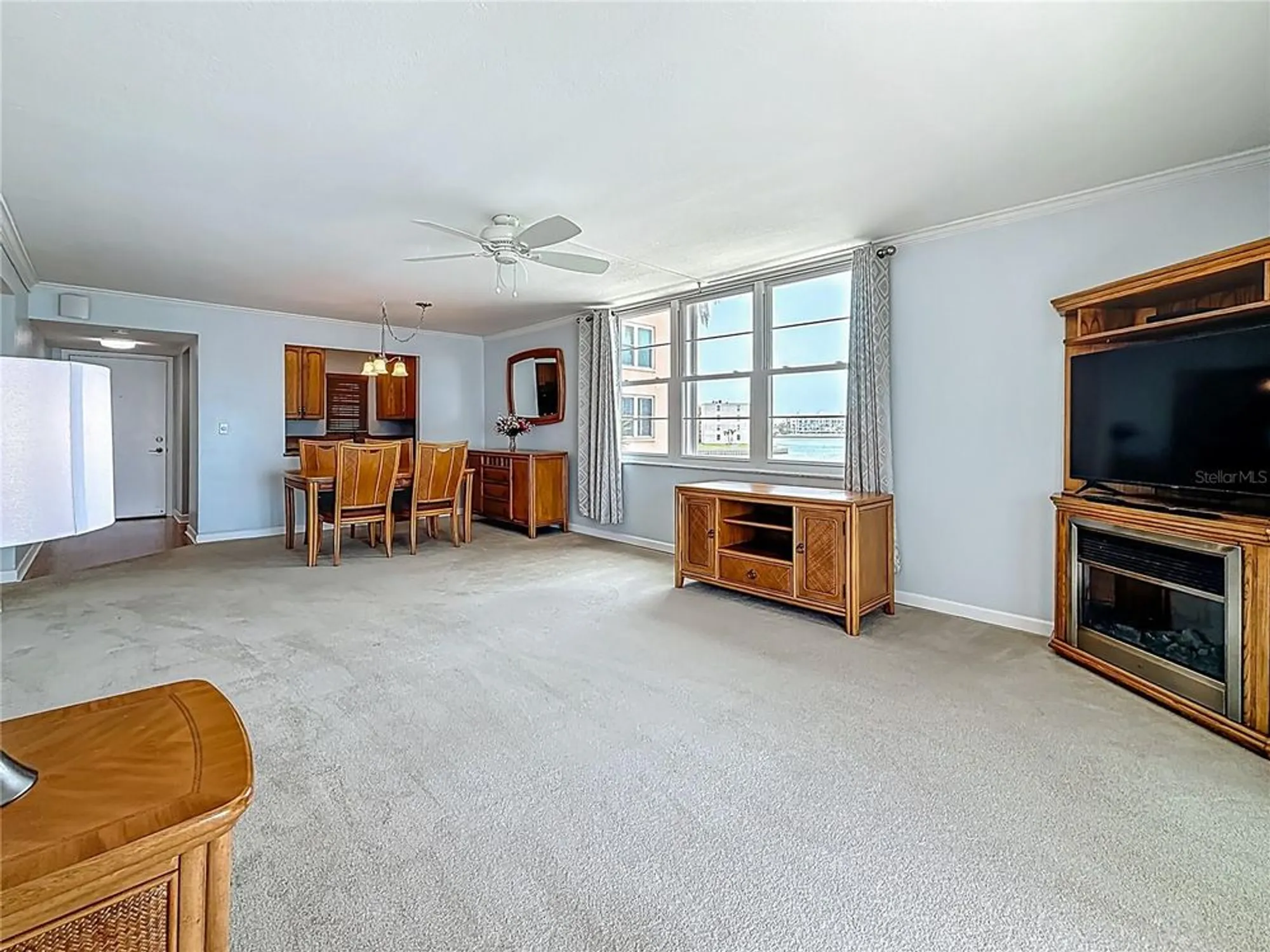 Property Slideshow image 11 of 57 | 7665 sun island dr 206, South Pasadena, FL, 33707