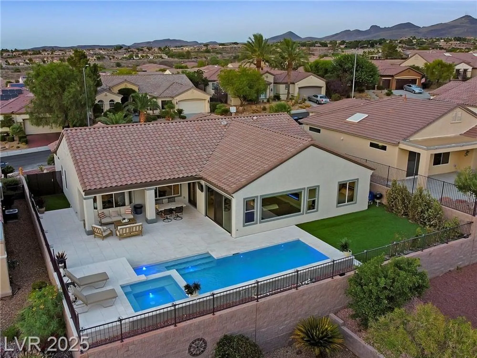 Property Slideshow image 52 of 56 | 1999 oliver springs st, Henderson, NV, 89052