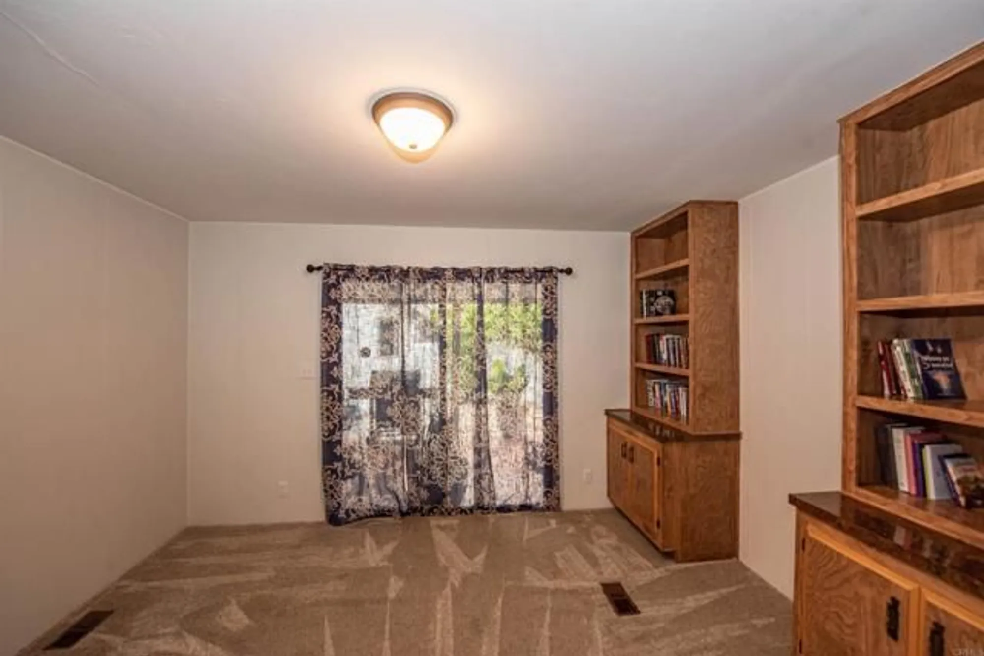 Property Slideshow image 23 of 67 | 38210 via taffia, Murrieta, CA, 92563