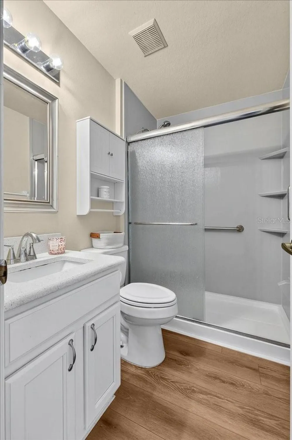 Property Slideshow image 24 of 50 | 4048 windchime ln, Lakeland, FL, 33811