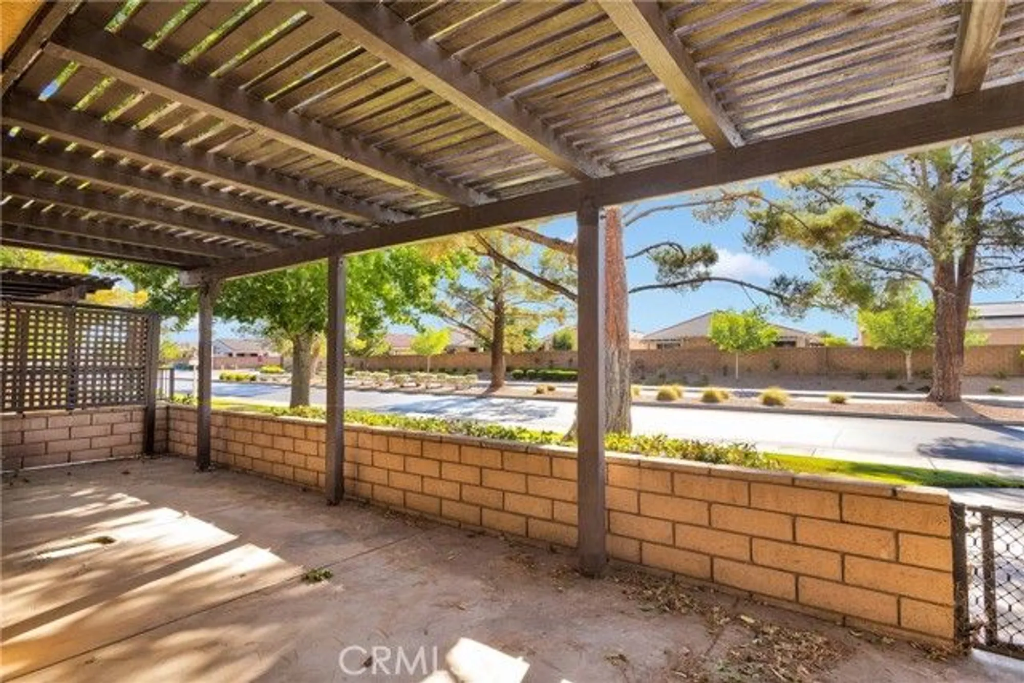 Property Slideshow image 22 of 27 | 11722 oak st, Apple Valley, CA, 92308