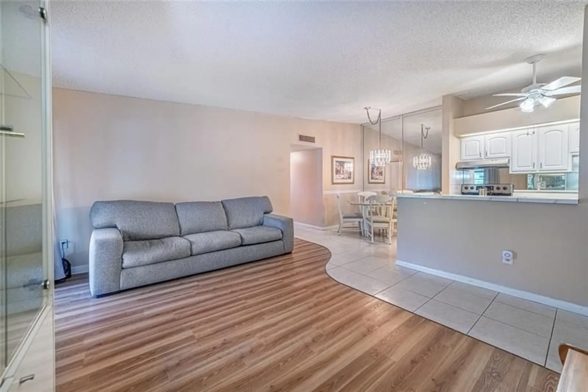 Property Slideshow image 9 of 29 | 9998 n belfort cir # 9998, Tamarac, FL, 33321