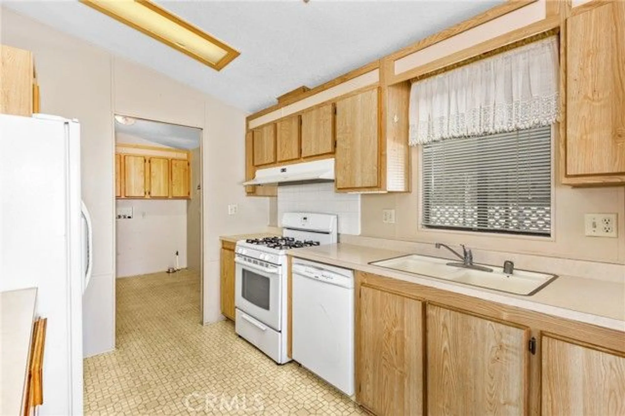 Property Slideshow image 11 of 32 | 10811 bel air dr, Cherry Valley, CA, 92223