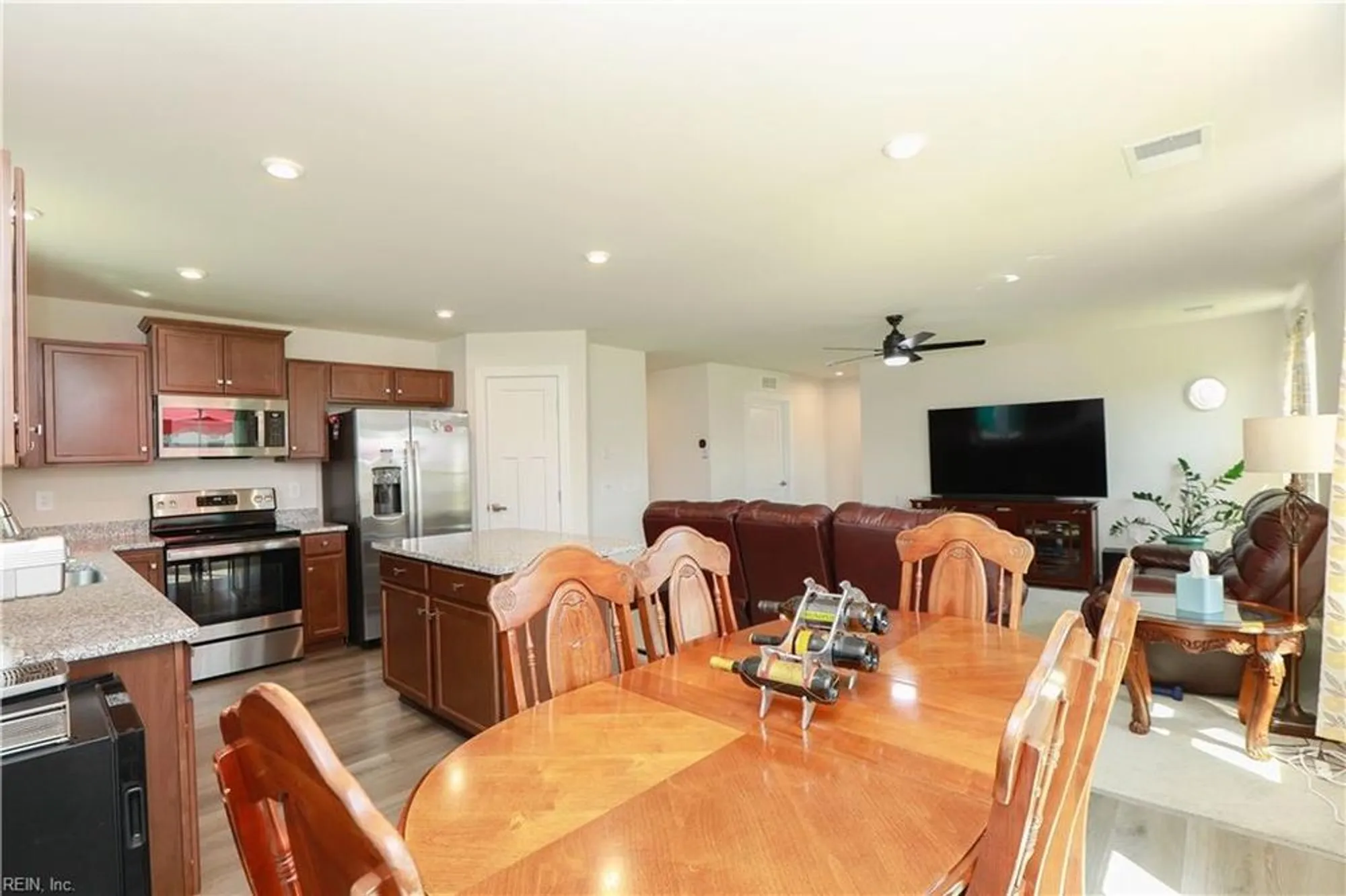 Property Slideshow image 24 of 31 | 7901 w danube loop, New Kent, VA, 23124