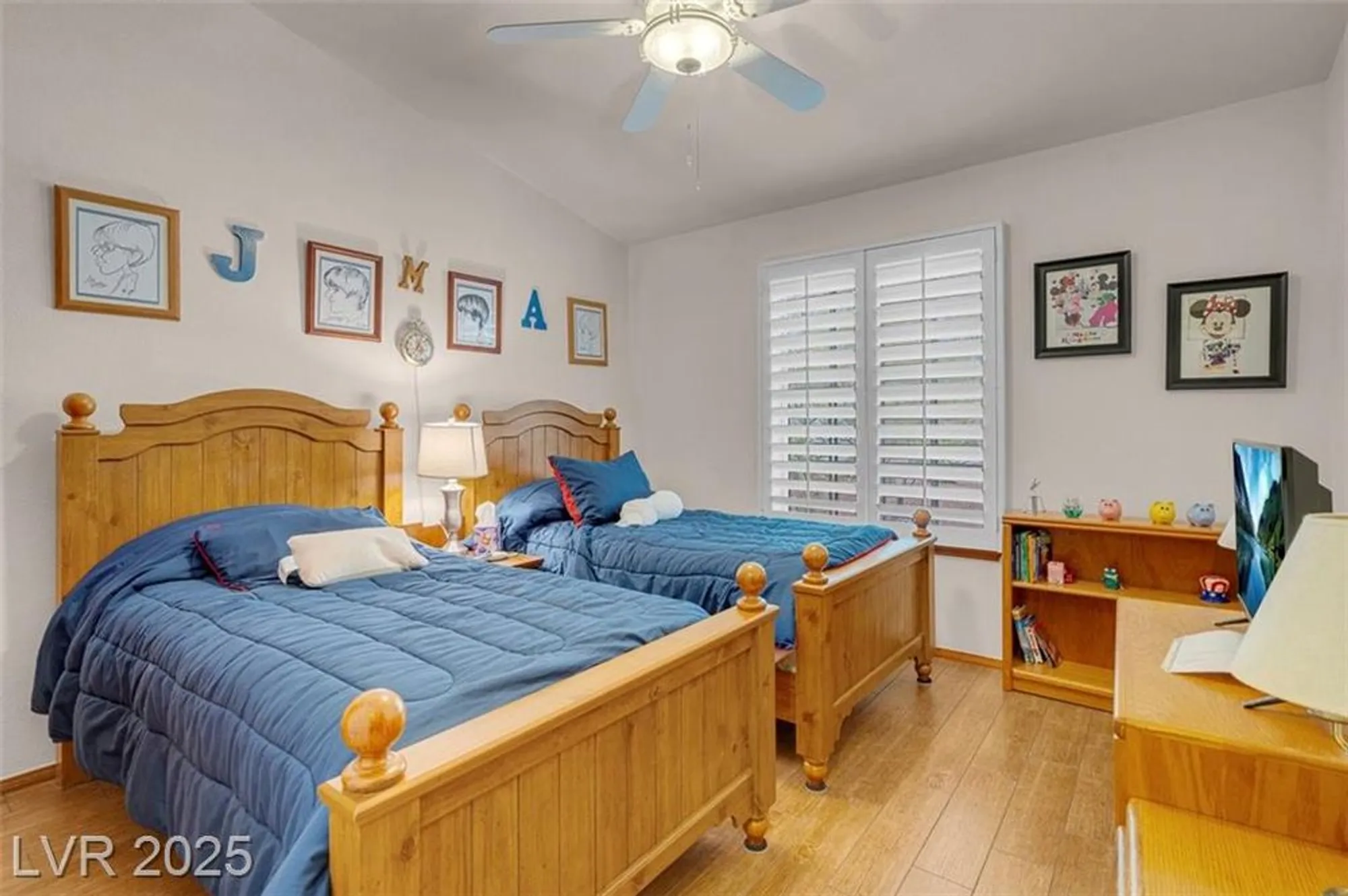 Property Slideshow image 30 of 46 | 5204 rim view ln, Las Vegas, NV, 89130