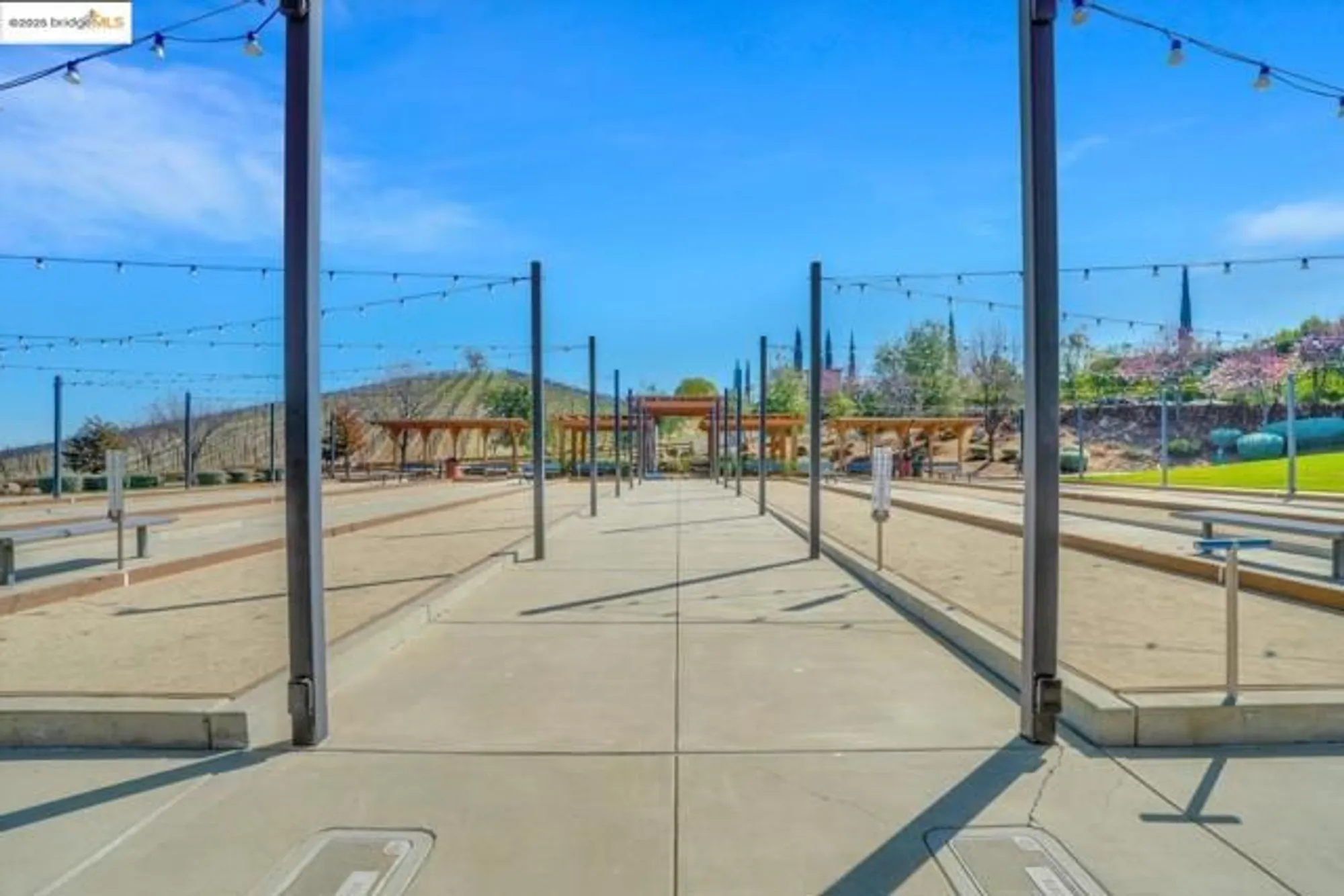 Property Slideshow image 41 of 57 | 1577 chianti ln, Brentwood, CA, 94513