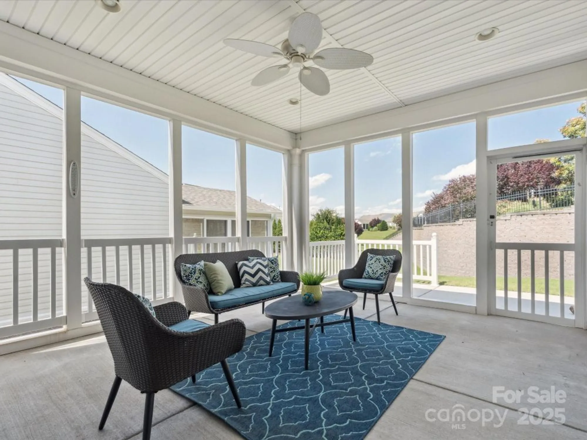 Property Slideshow image 32 of 44 | 8036 crater lake dr, Fort Mill, SC, 29707