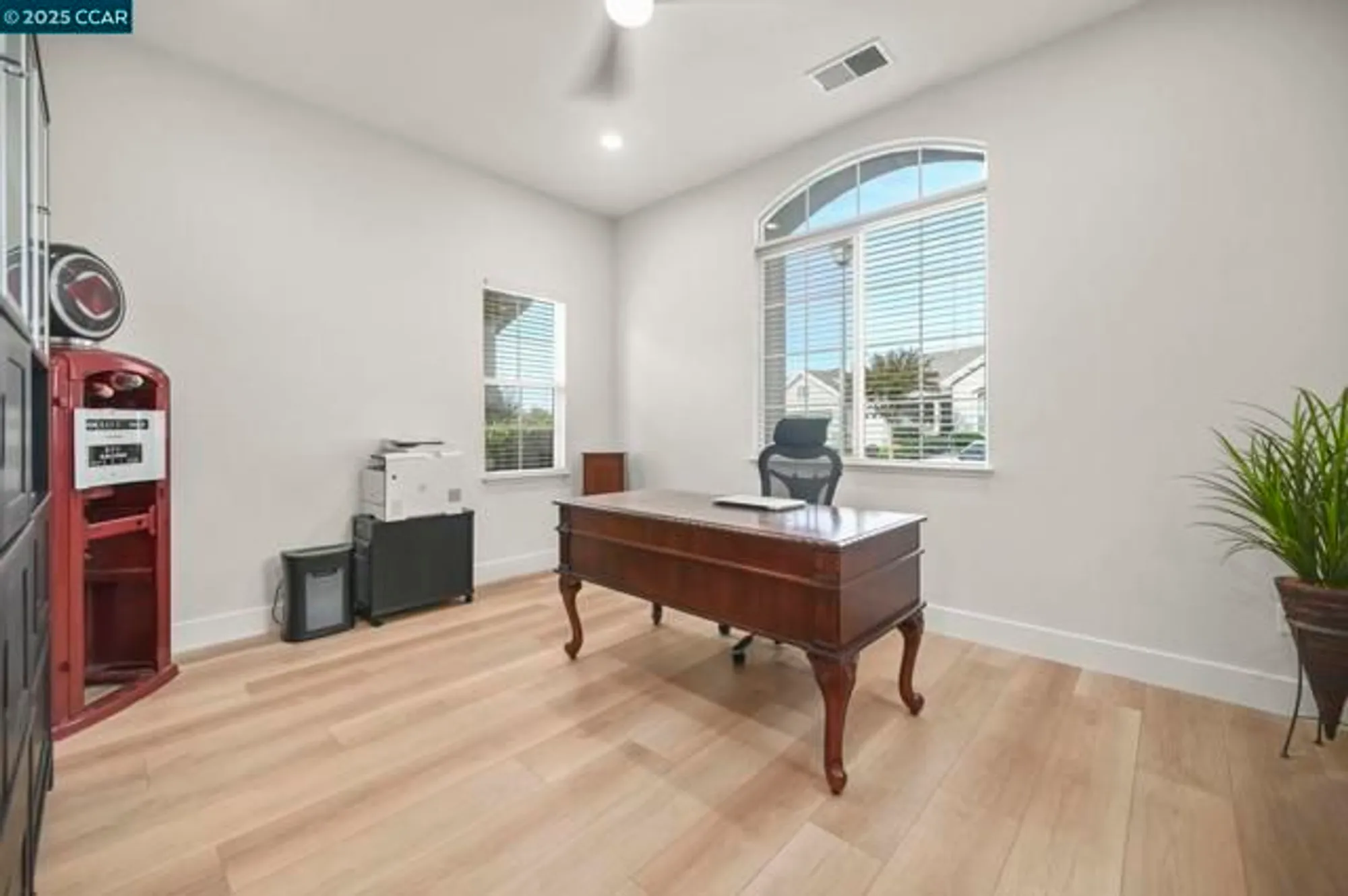 Property Slideshow image 21 of 38 | 346 gladstone dr, Brentwood, CA, 94513