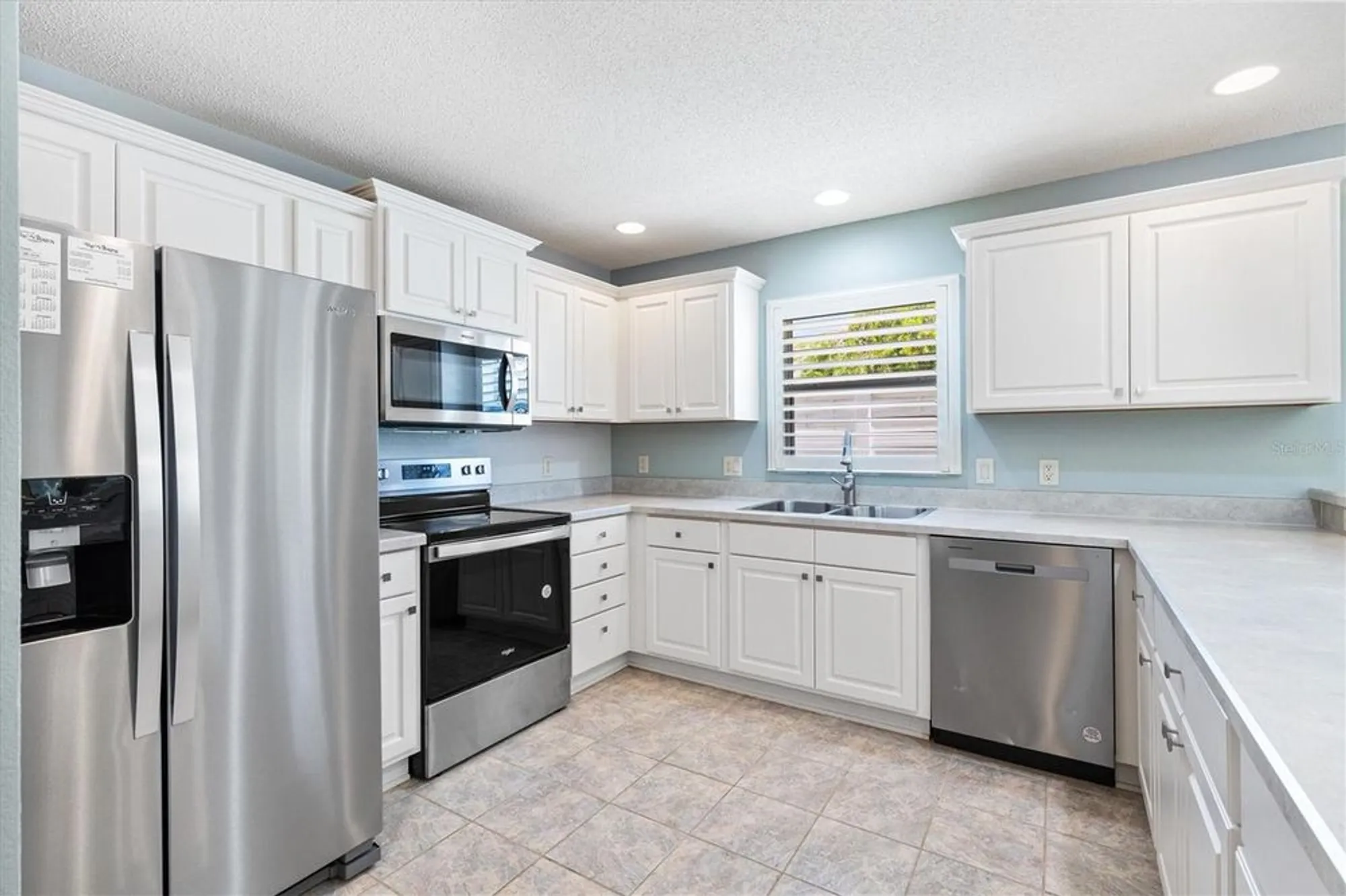 Property Slideshow image 6 of 39 | 16615 se 85th langham ct, The Villages, FL, 32162