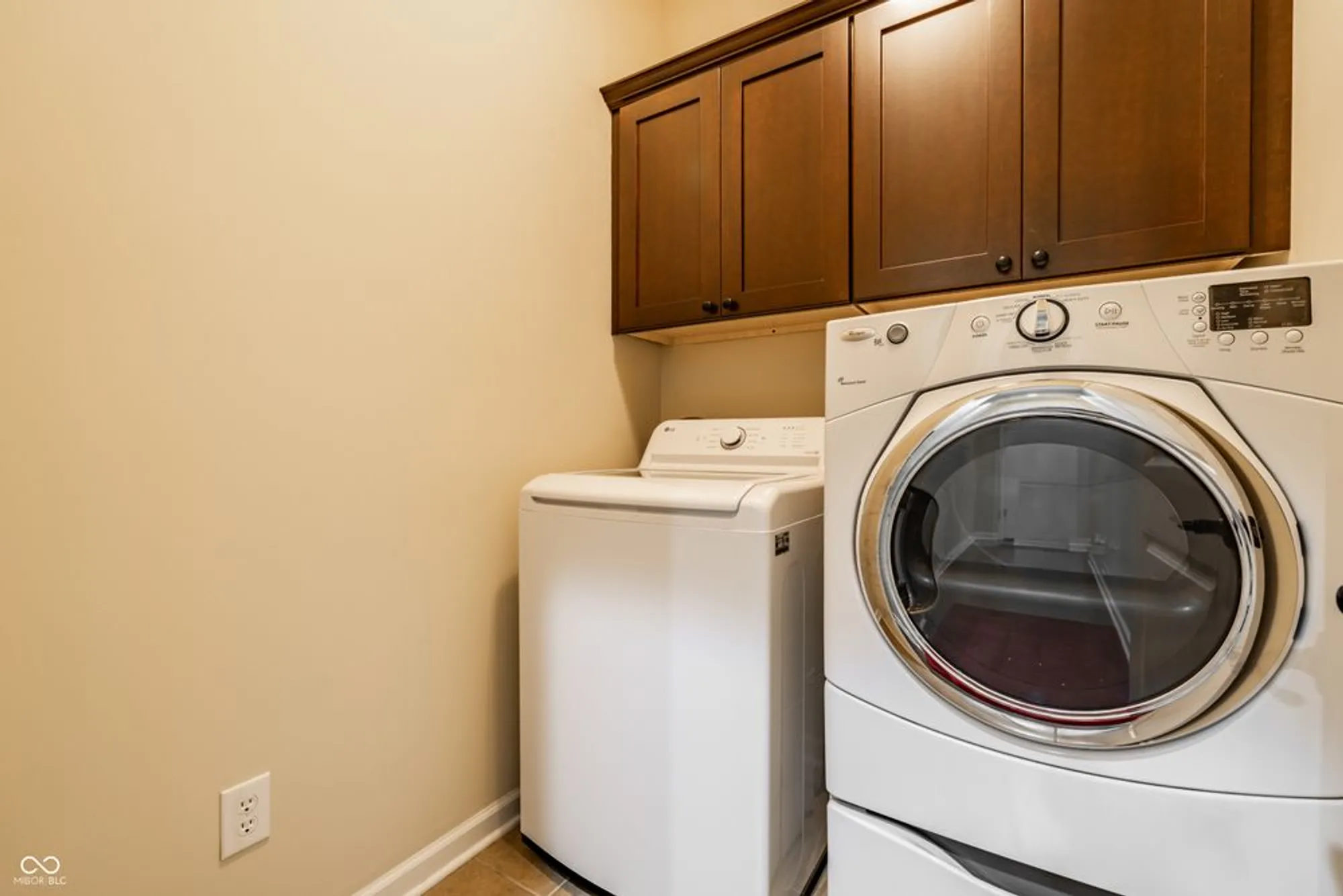 Property Slideshow image 30 of 36 | 489 firefly ln, Carmel, IN, 46032