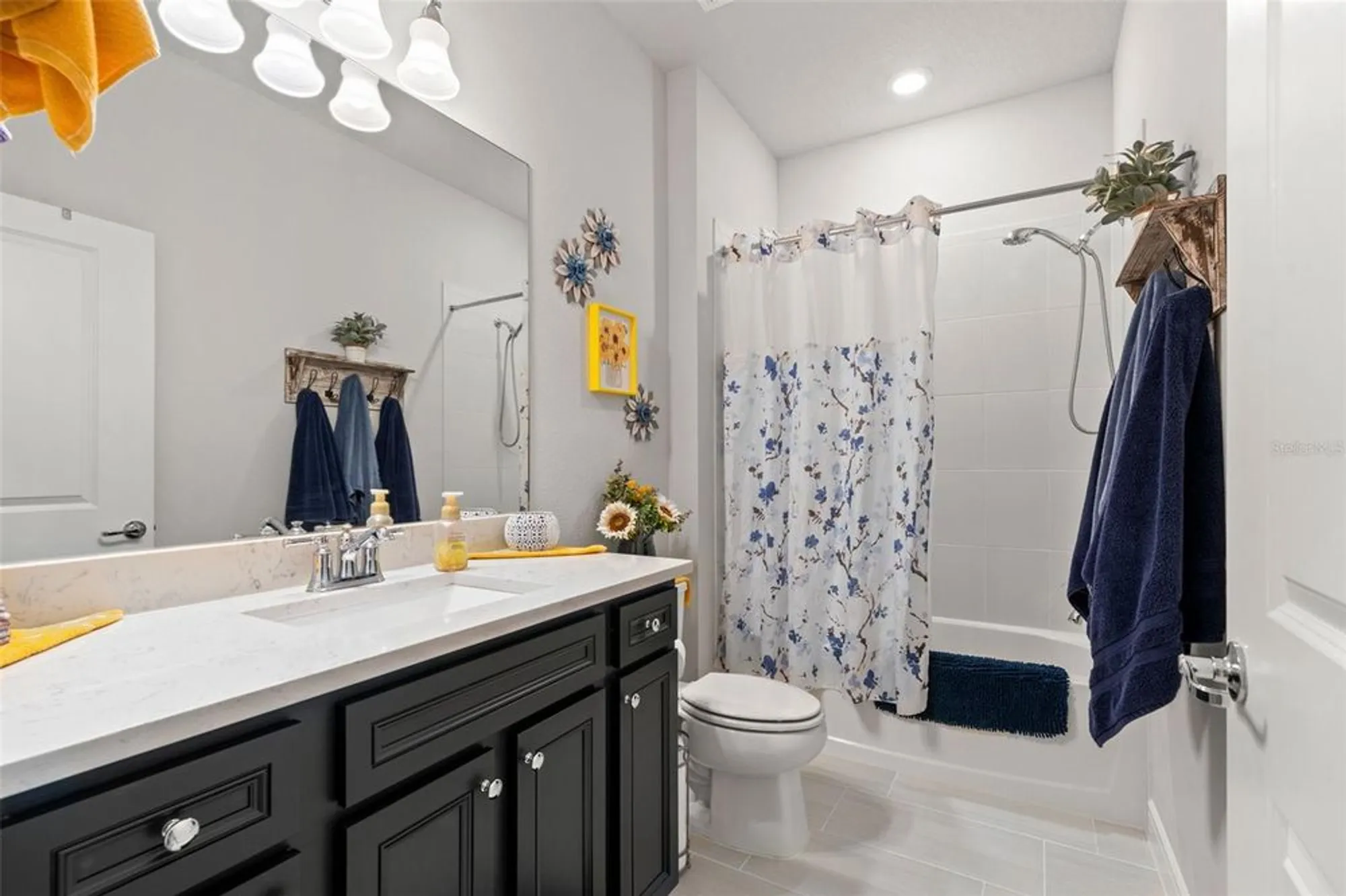 Property Slideshow image 26 of 49 | 8509 ocean tides cv, Parrish, FL, 34219