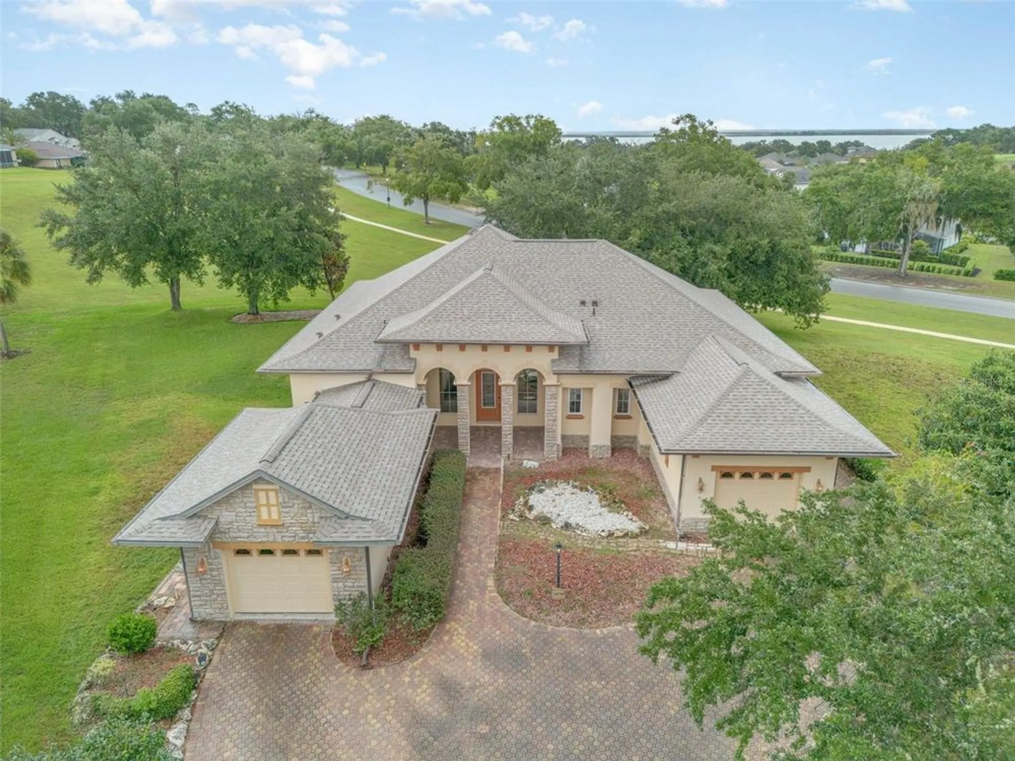 Property Slideshow image 30 of 34 | 38748 lakeview walk, Lady Lake, FL, 32159