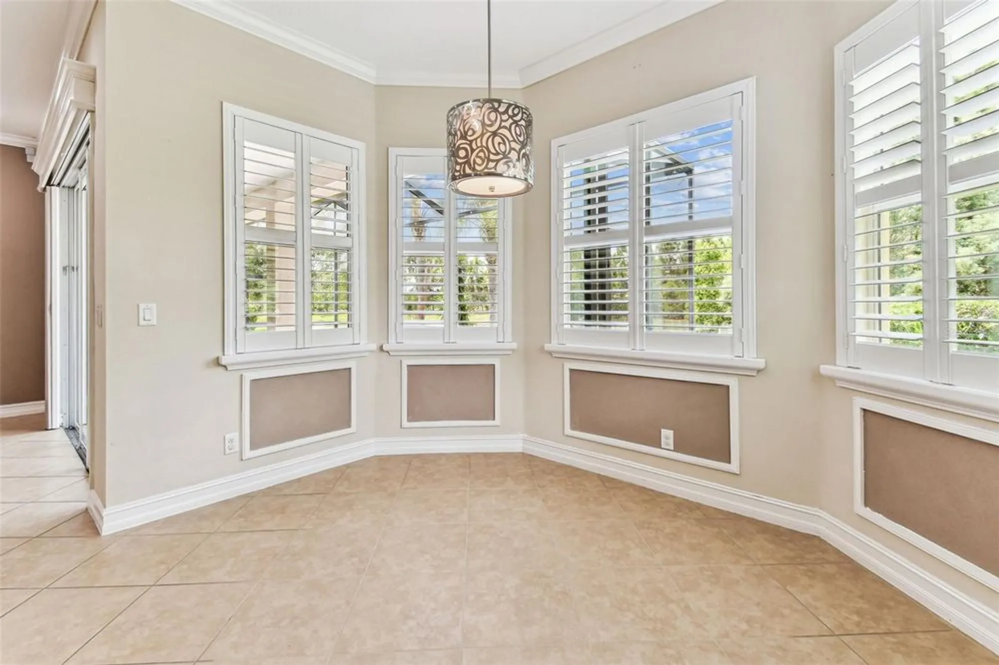 Property Slideshow image 34 of 100 | 16101 cape coral dr, Wimauma, FL, 33598