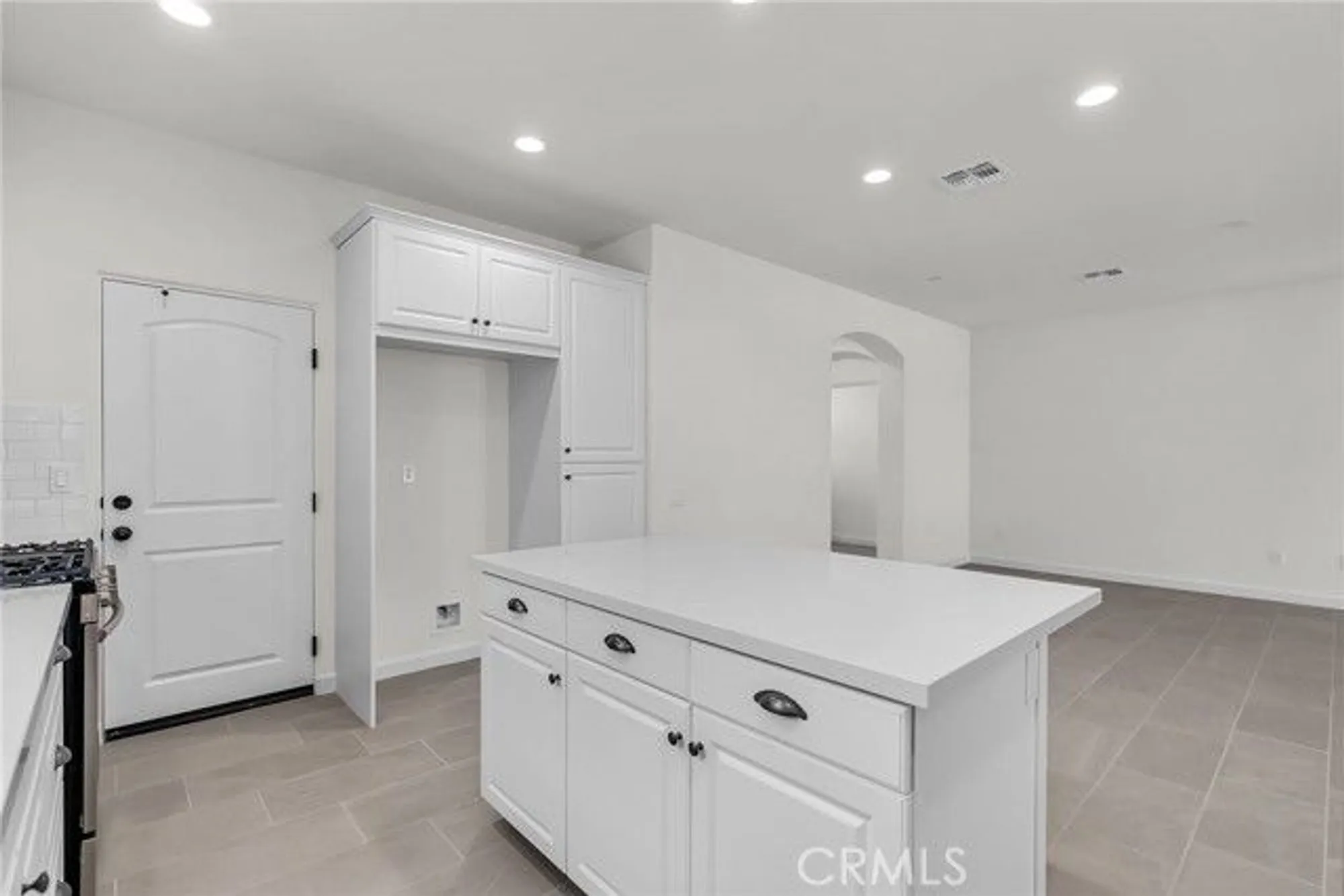 Property Slideshow image 10 of 35 | 7420 desert sky dr, Yucca Valley, CA, 92284