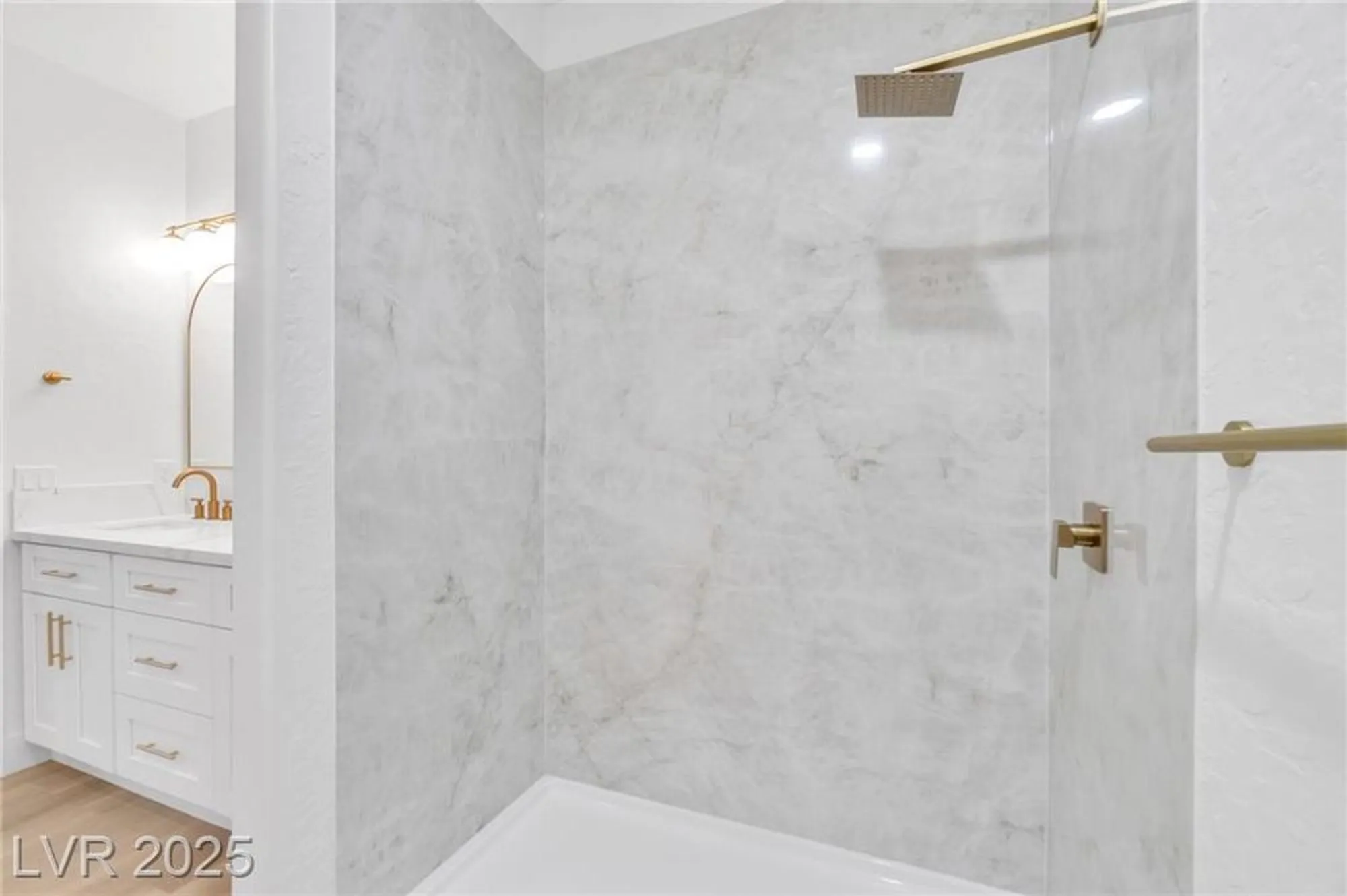 Property Slideshow image 16 of 32 | 3508 kittiwake rd, North Las Vegas, NV, 89084