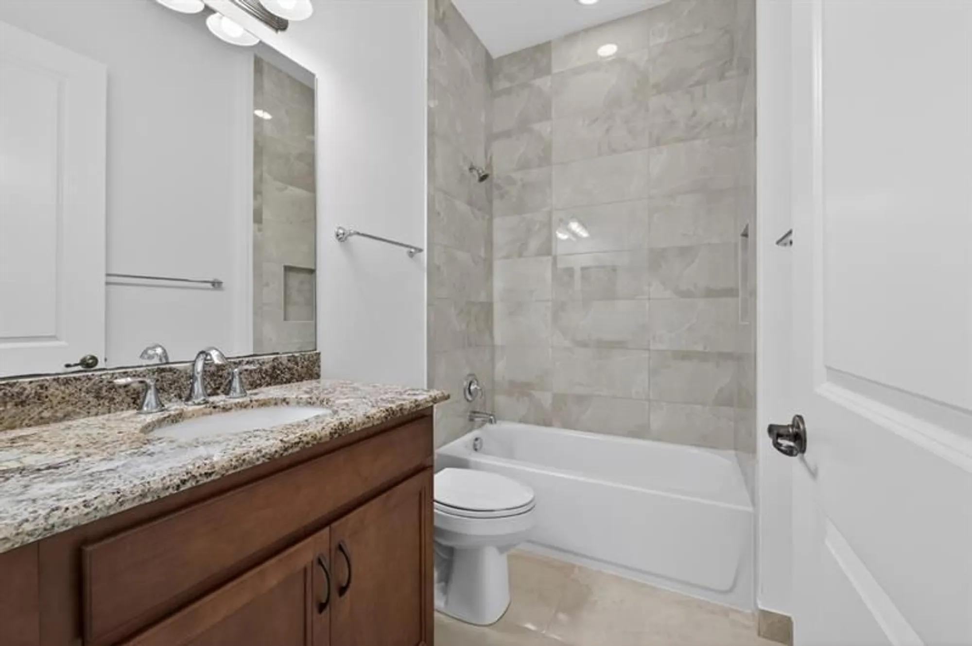 Property Slideshow image 19 of 30 | 11965 sw sandy bay cir, Port St Lucie, FL, 34987