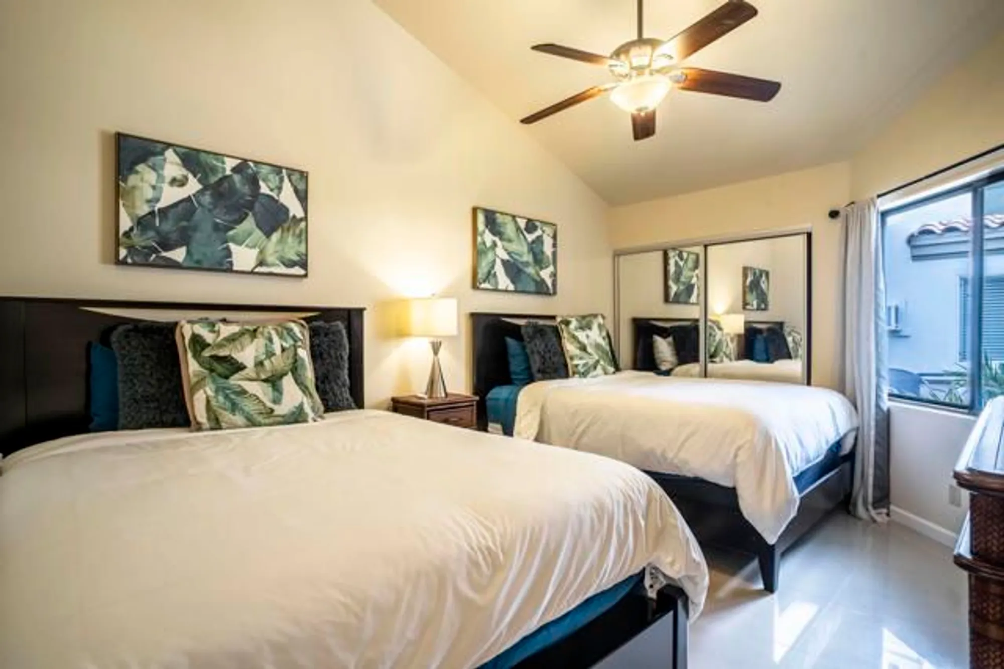 Property Slideshow image 29 of 41 | 55412 riviera, La Quinta, CA, 92253