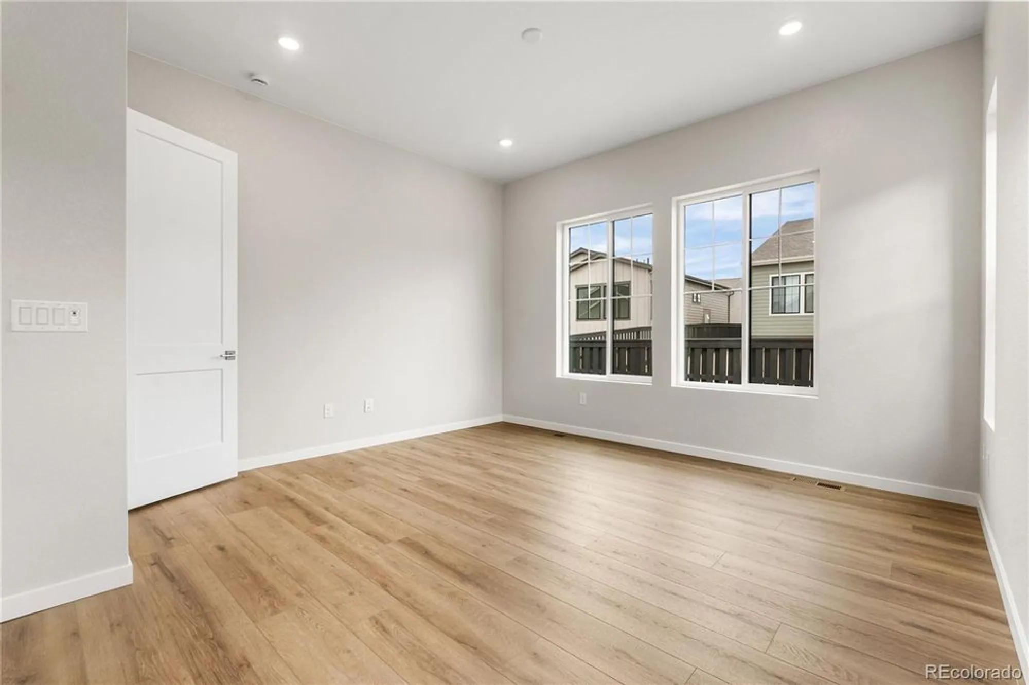 Property Slideshow image 23 of 31 | 11116 stonepath st, Littleton, CO, 80125