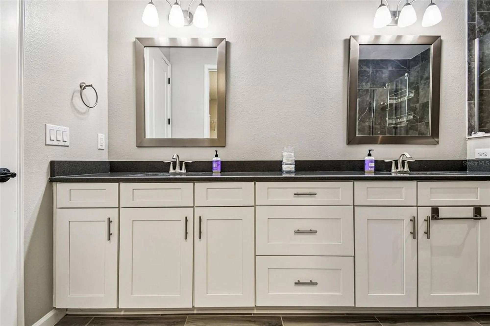 Property Slideshow image 24 of 96 | 5212 blossom cv, Bradenton, FL, 34211