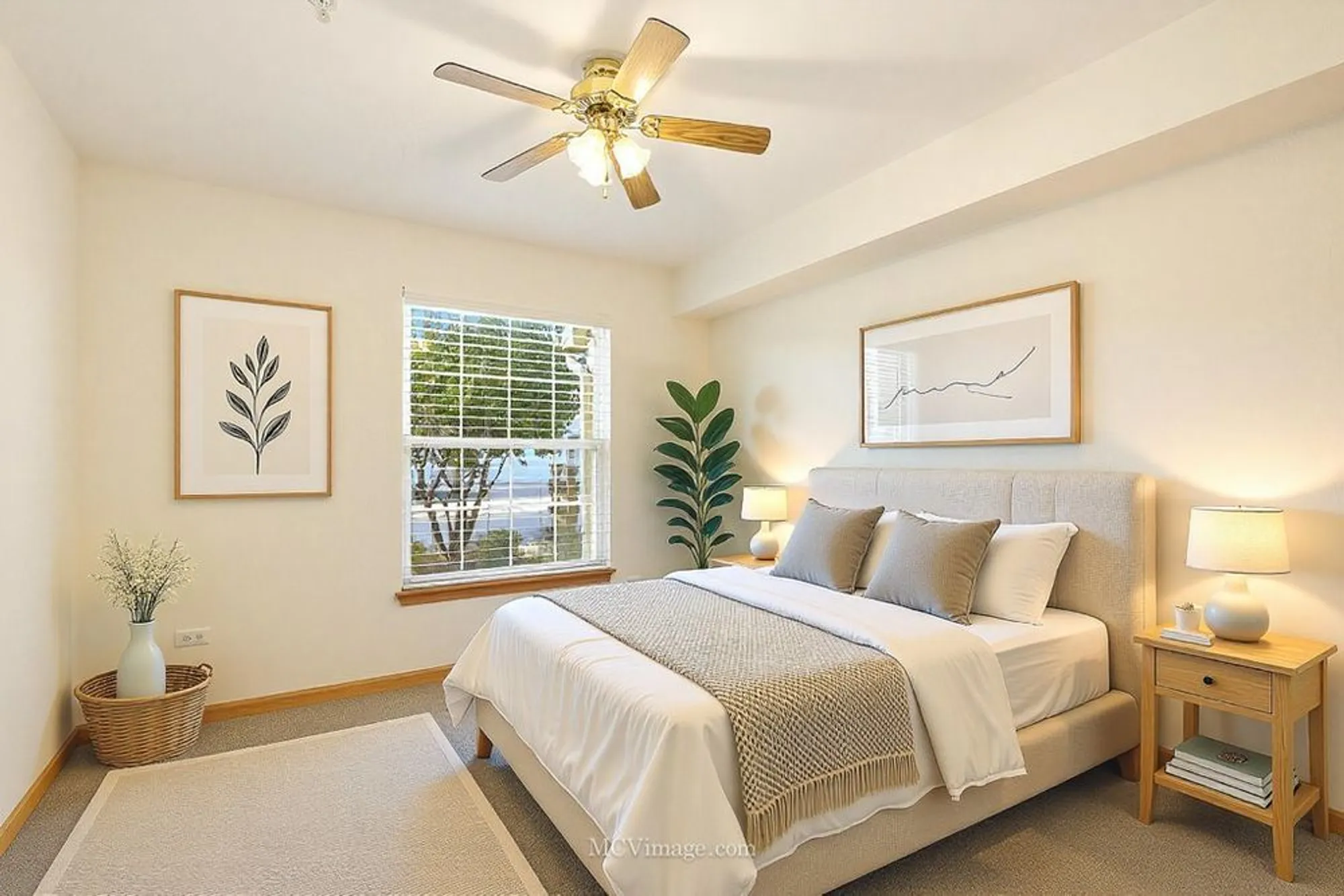 Property Slideshow image 12 of 27 | 13841 s bristlecone ln a, Plainfield, IL, 60544