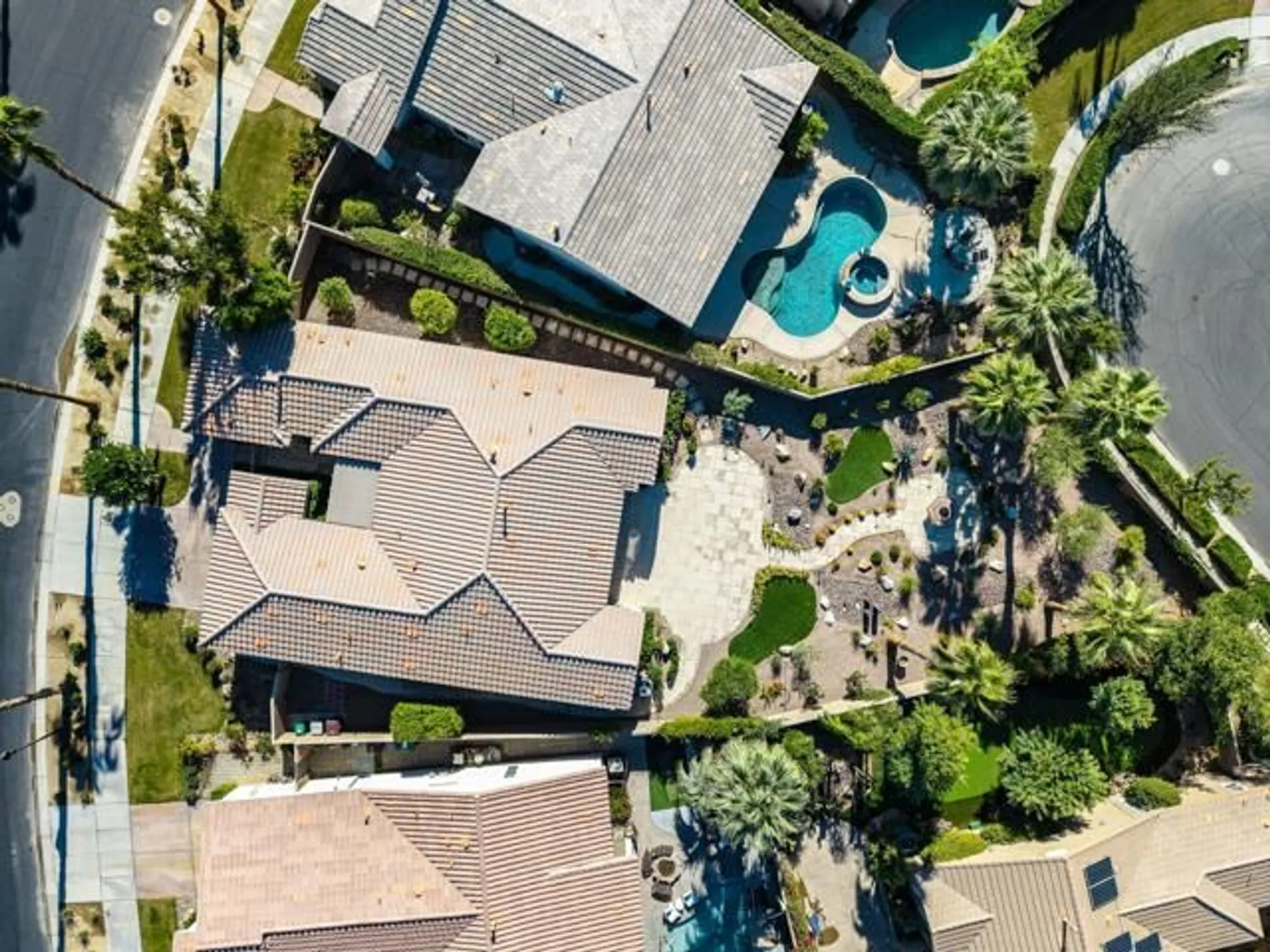 Property Slideshow image 8 of 48 | 81943 prism dr, La Quinta, CA, 92253