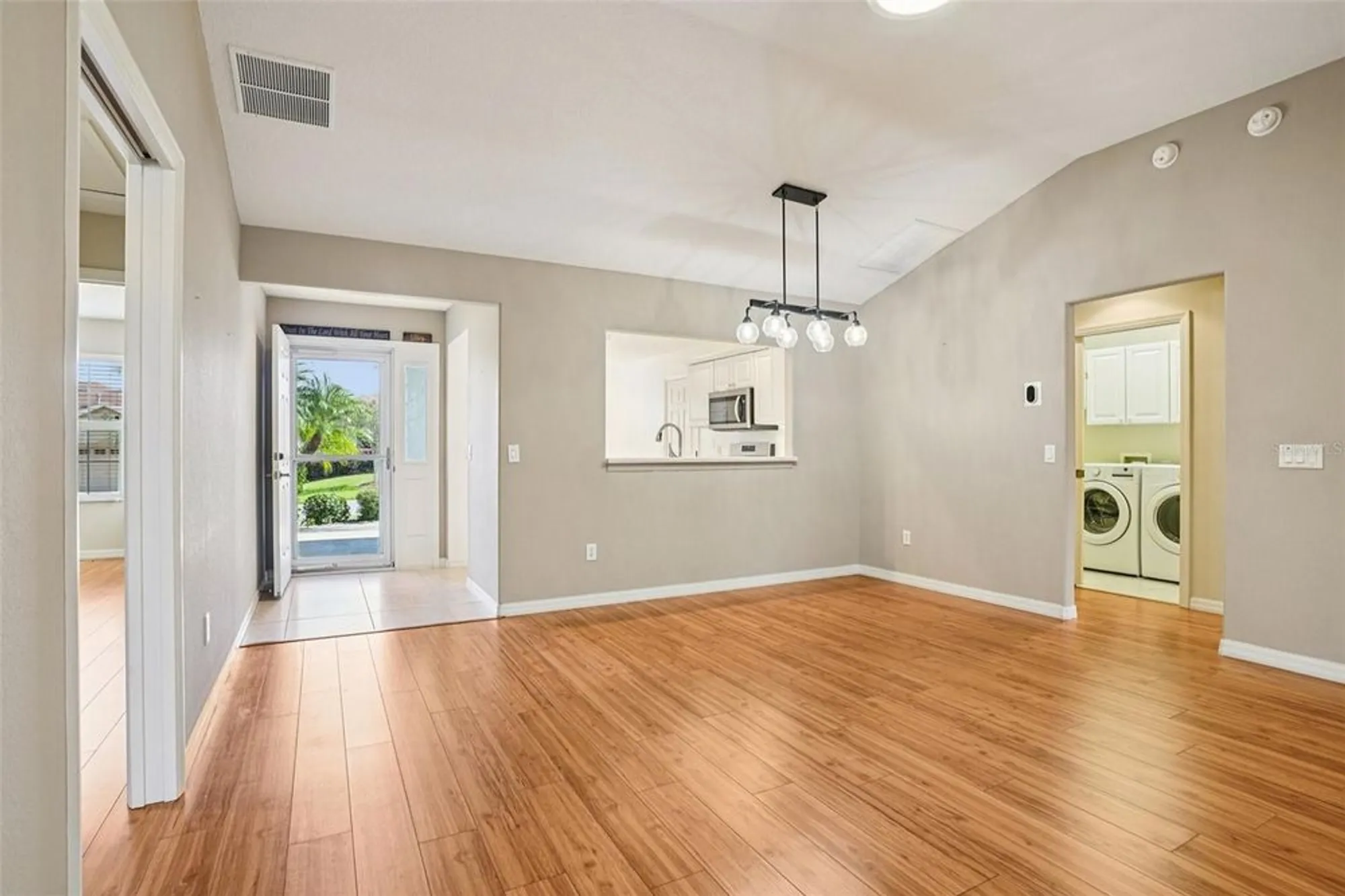 Property Slideshow image 10 of 54 | 1542 wyatt ave, The Villages, FL, 32162