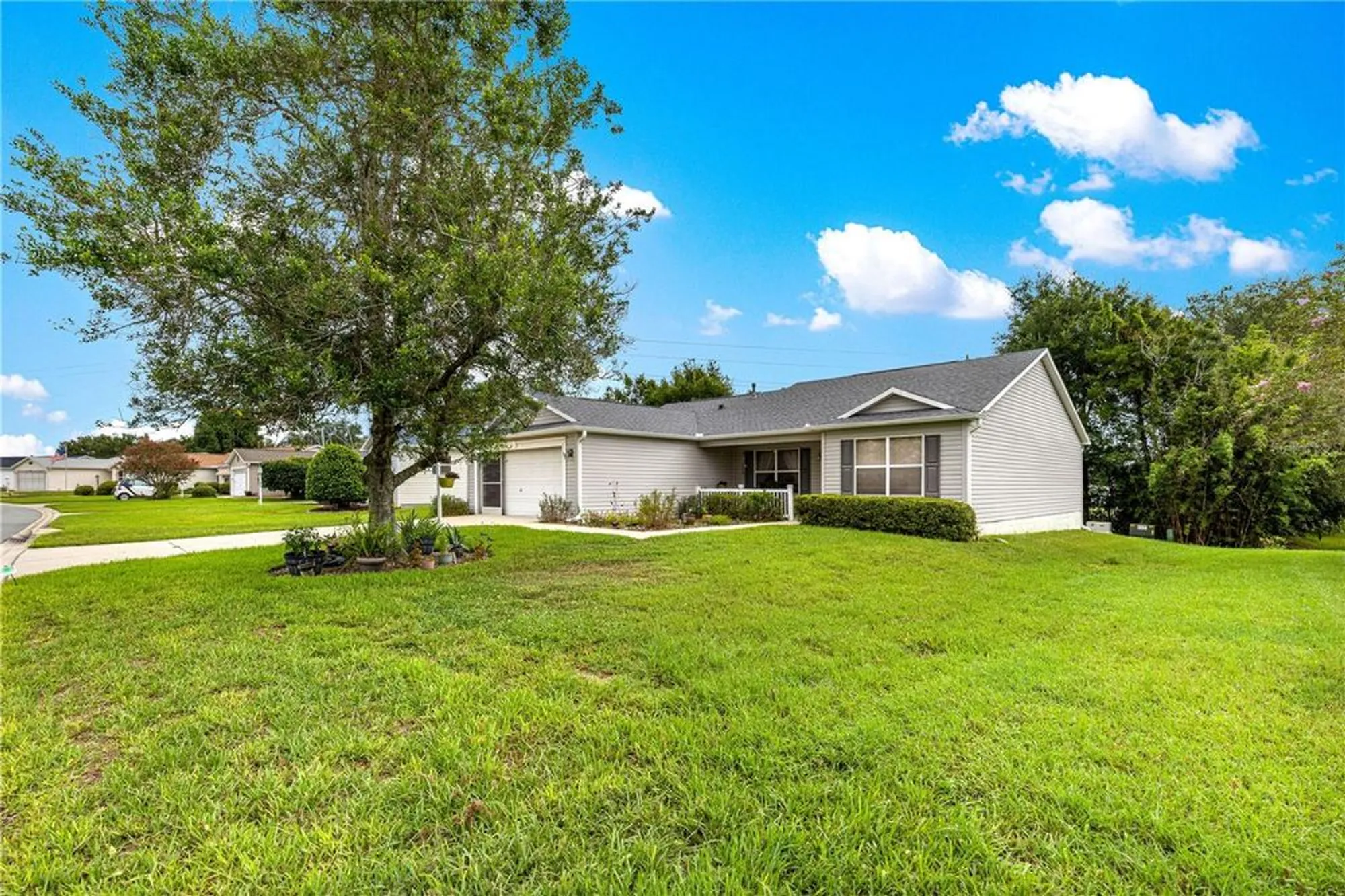 Property Slideshow image 3 of 31 | 9345 se 177th simons ln, The Villages, FL, 32162