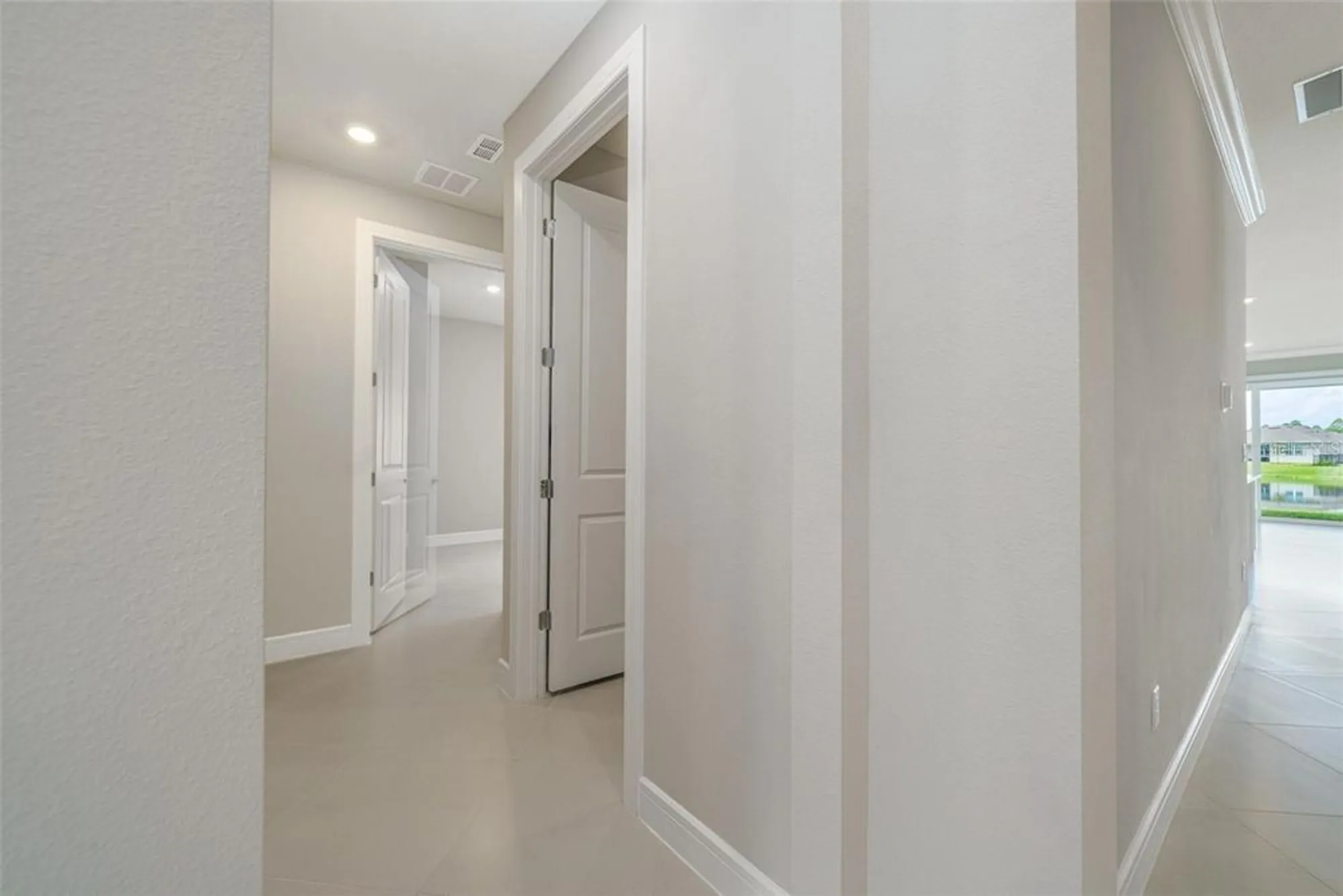 Property Slideshow image 13 of 64 | 2476 pine preserve ct, Saint Cloud, FL, 34771