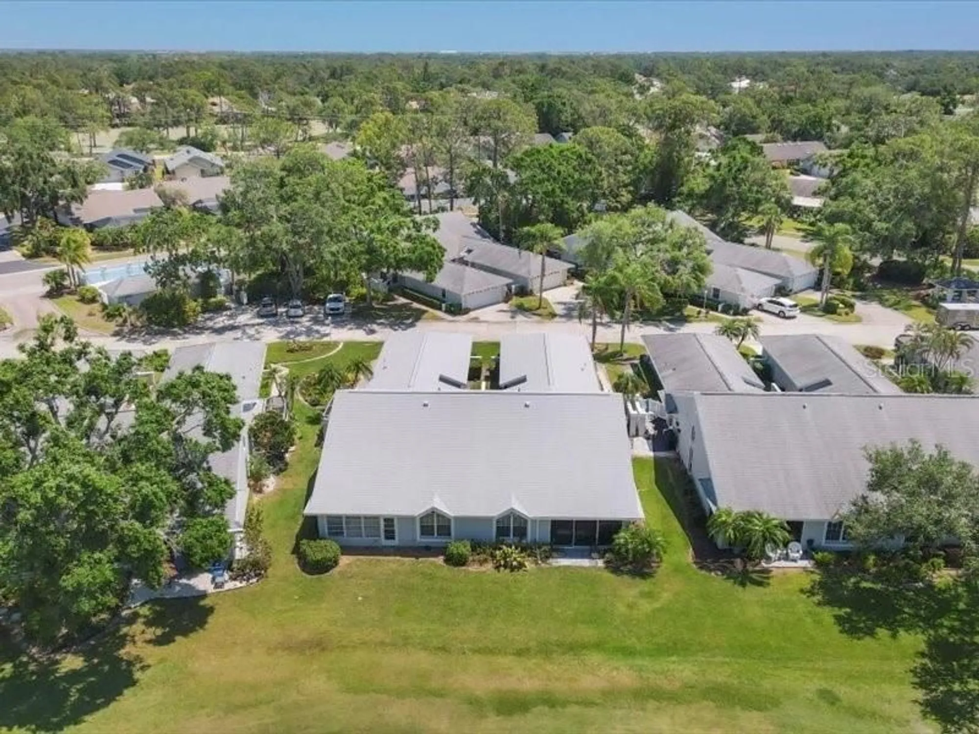 Property Slideshow image 35 of 54 | 7724 palm aire ln, Sarasota, FL, 34243