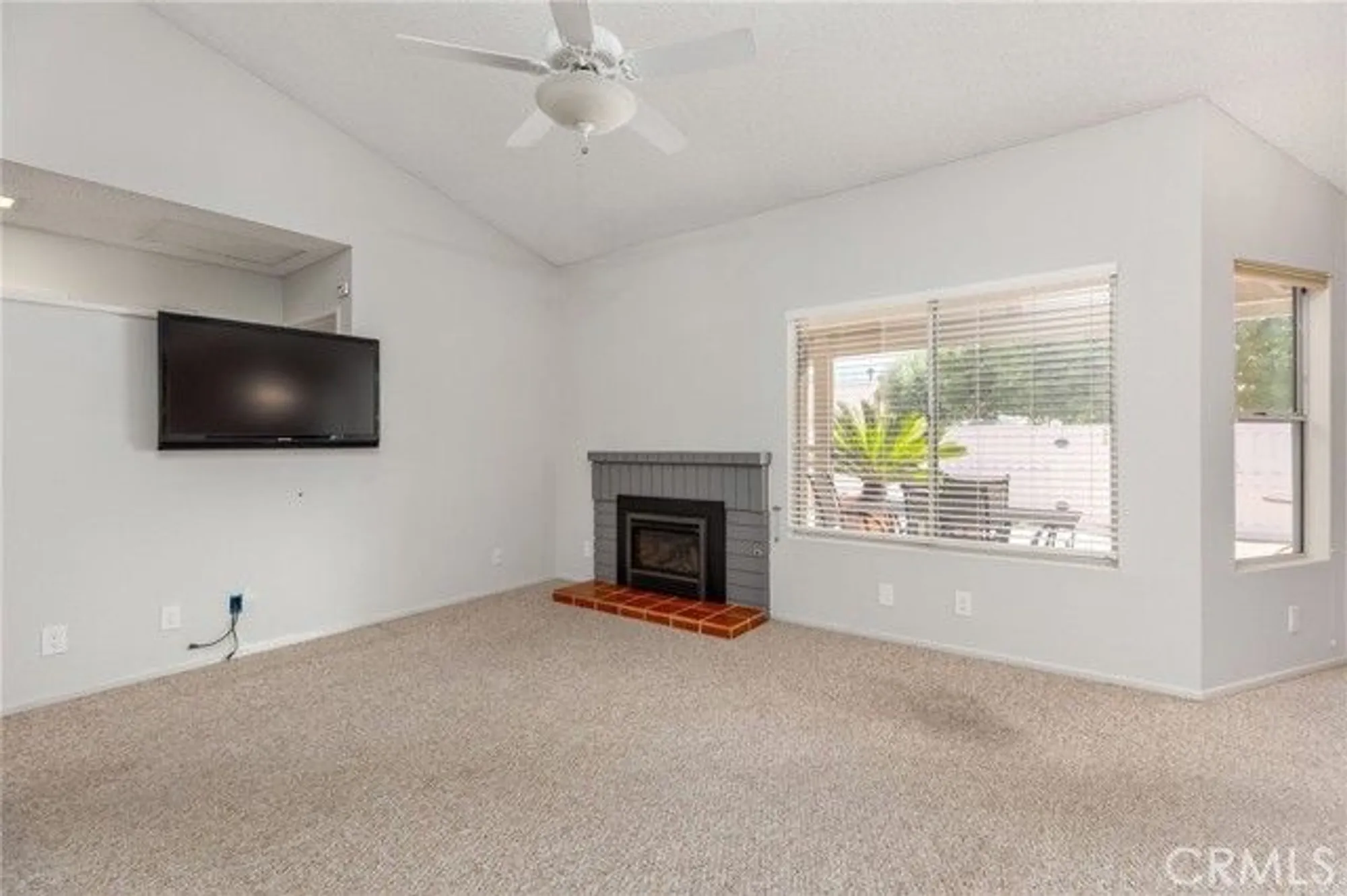 Property Slideshow image 4 of 24 | 668 la costa dr, Banning, CA, 92220