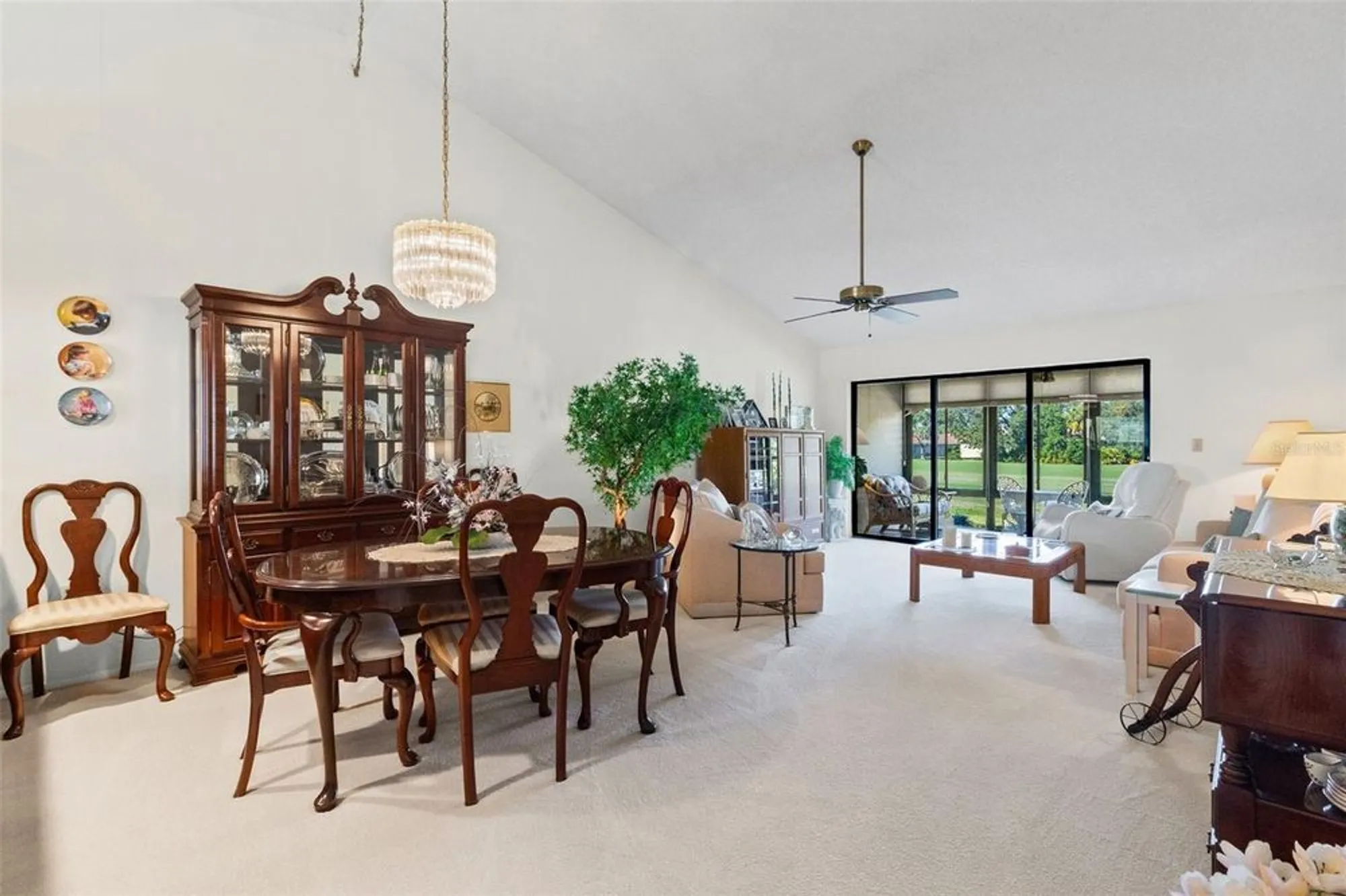 Property Slideshow image 14 of 61 | 6089 clubside dr # 00, Sarasota, FL, 34243
